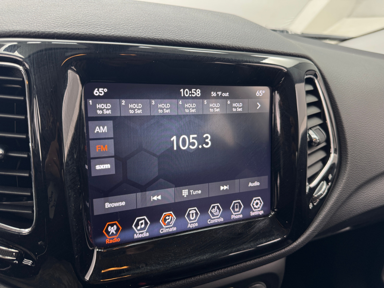 Thumbnail: 2020 Jeep Compass - 3