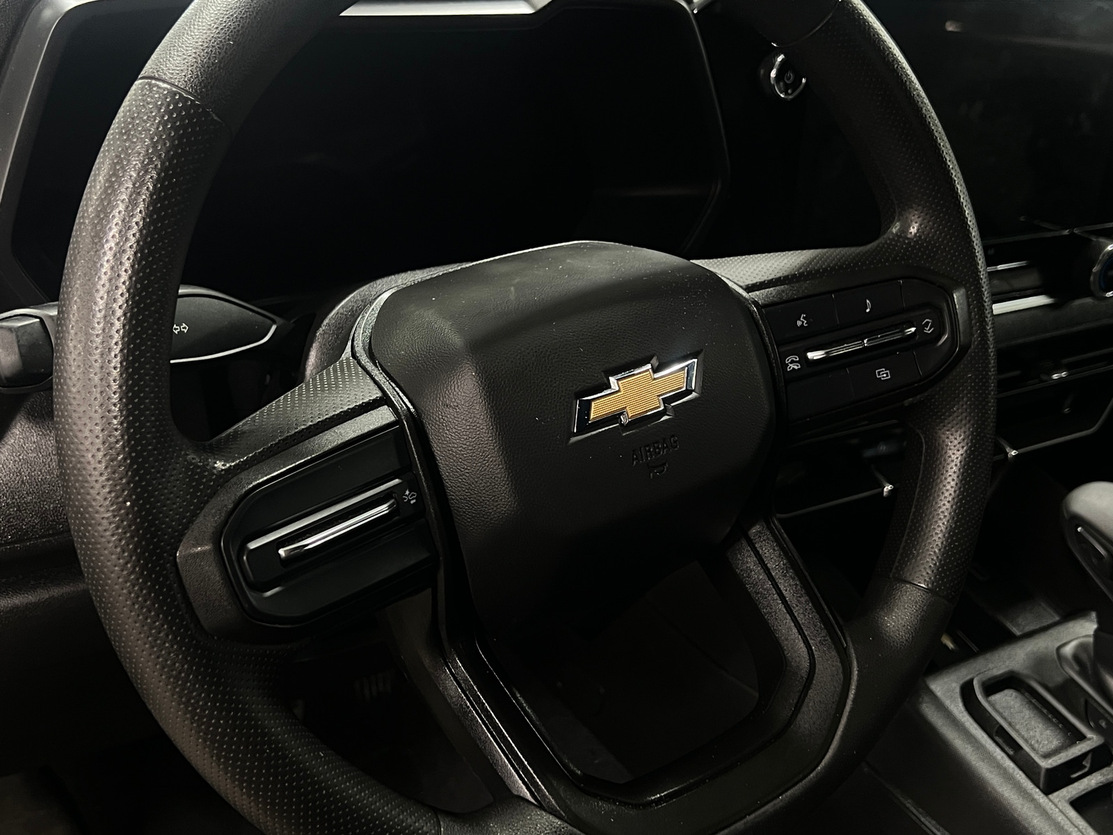 Thumbnail: 2024 Chevrolet Colorado - 5