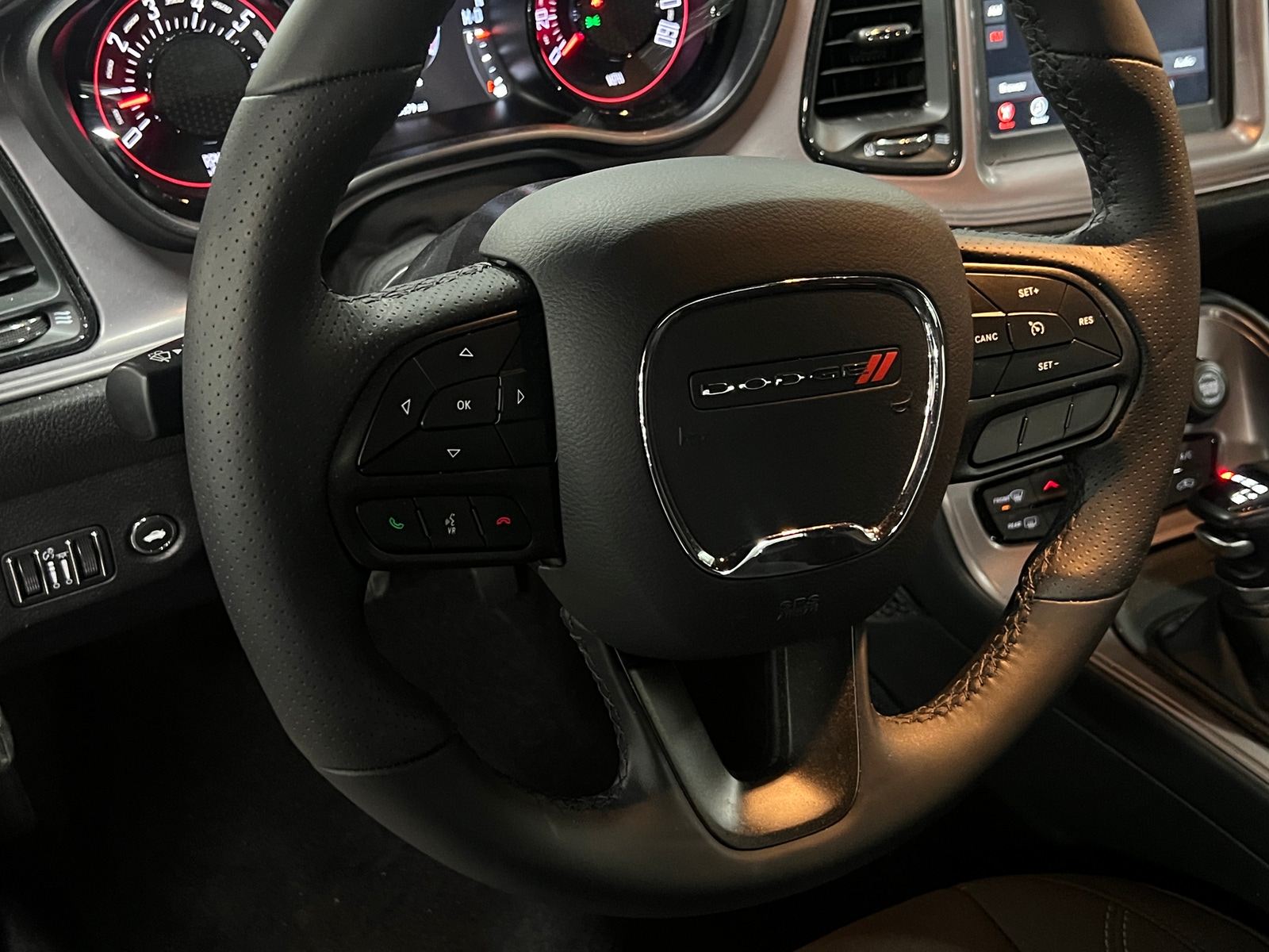 Thumbnail: 2023 Dodge Challenger - 4