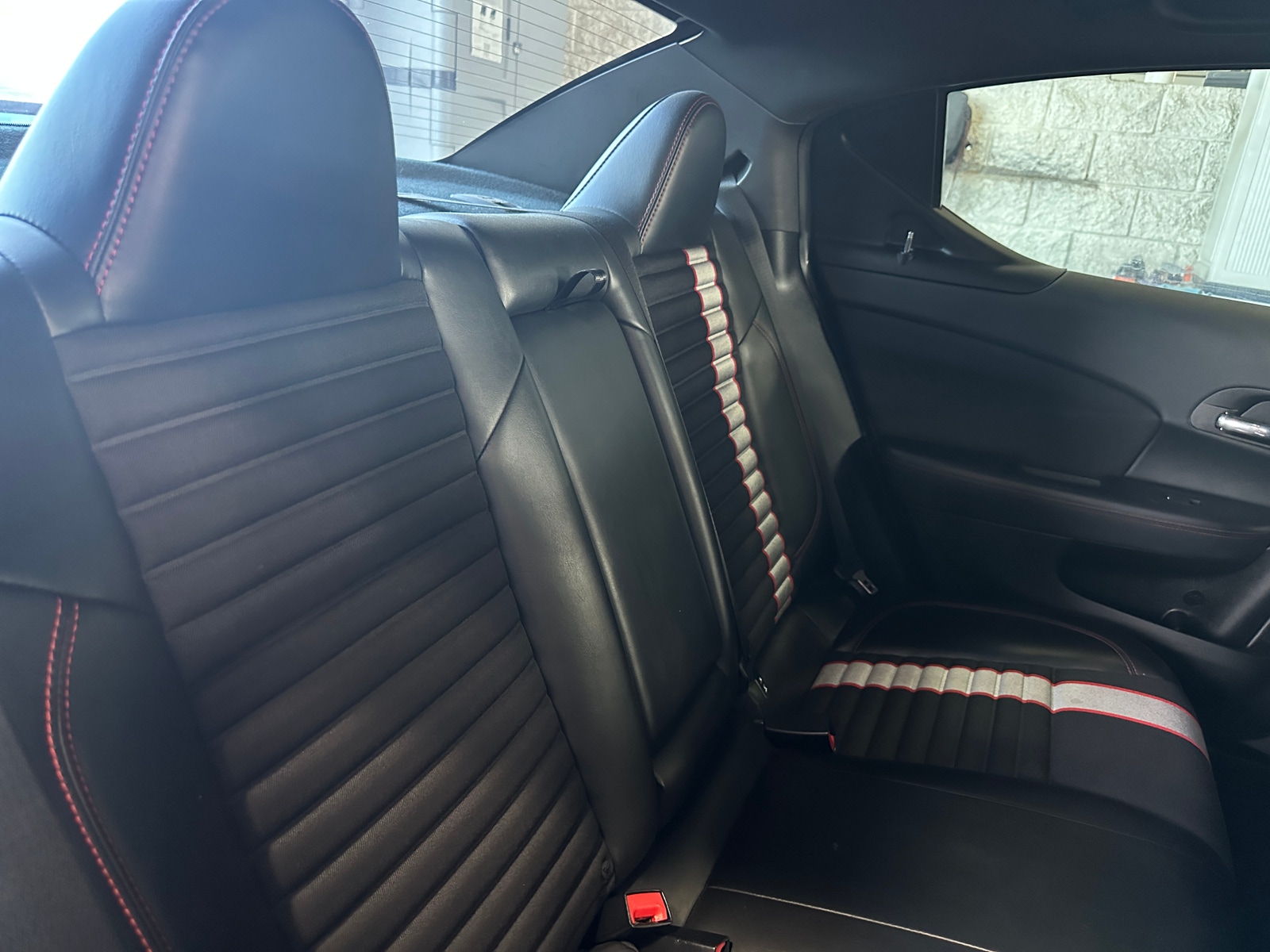 Thumbnail: 2014 Dodge Avenger - 6