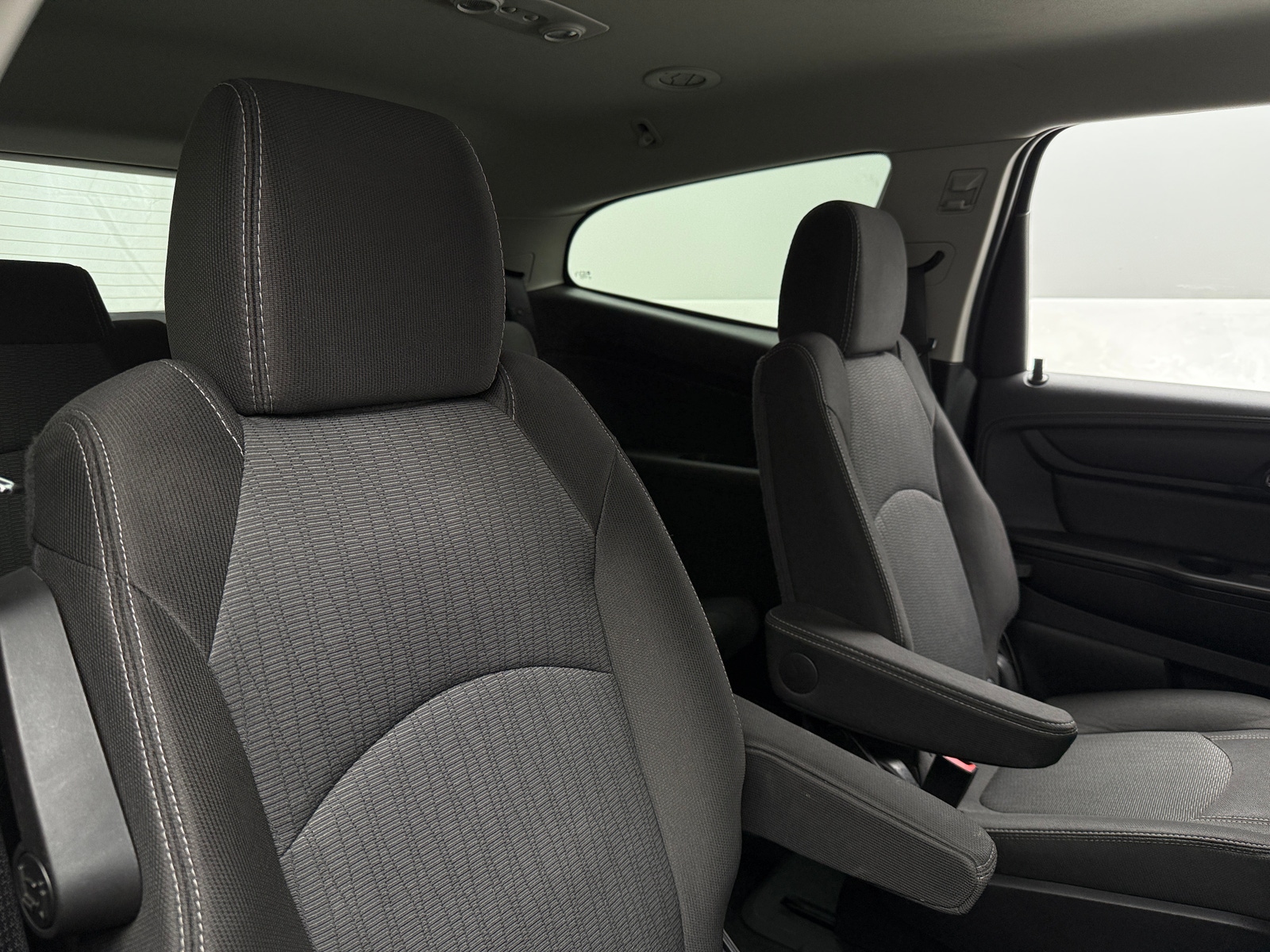 Thumbnail: 2017 Chevrolet Traverse - 6