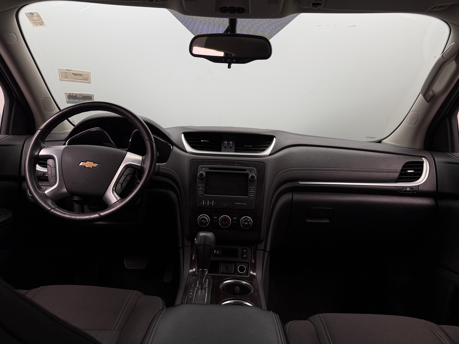 Thumbnail: 2017 Chevrolet Traverse - 3