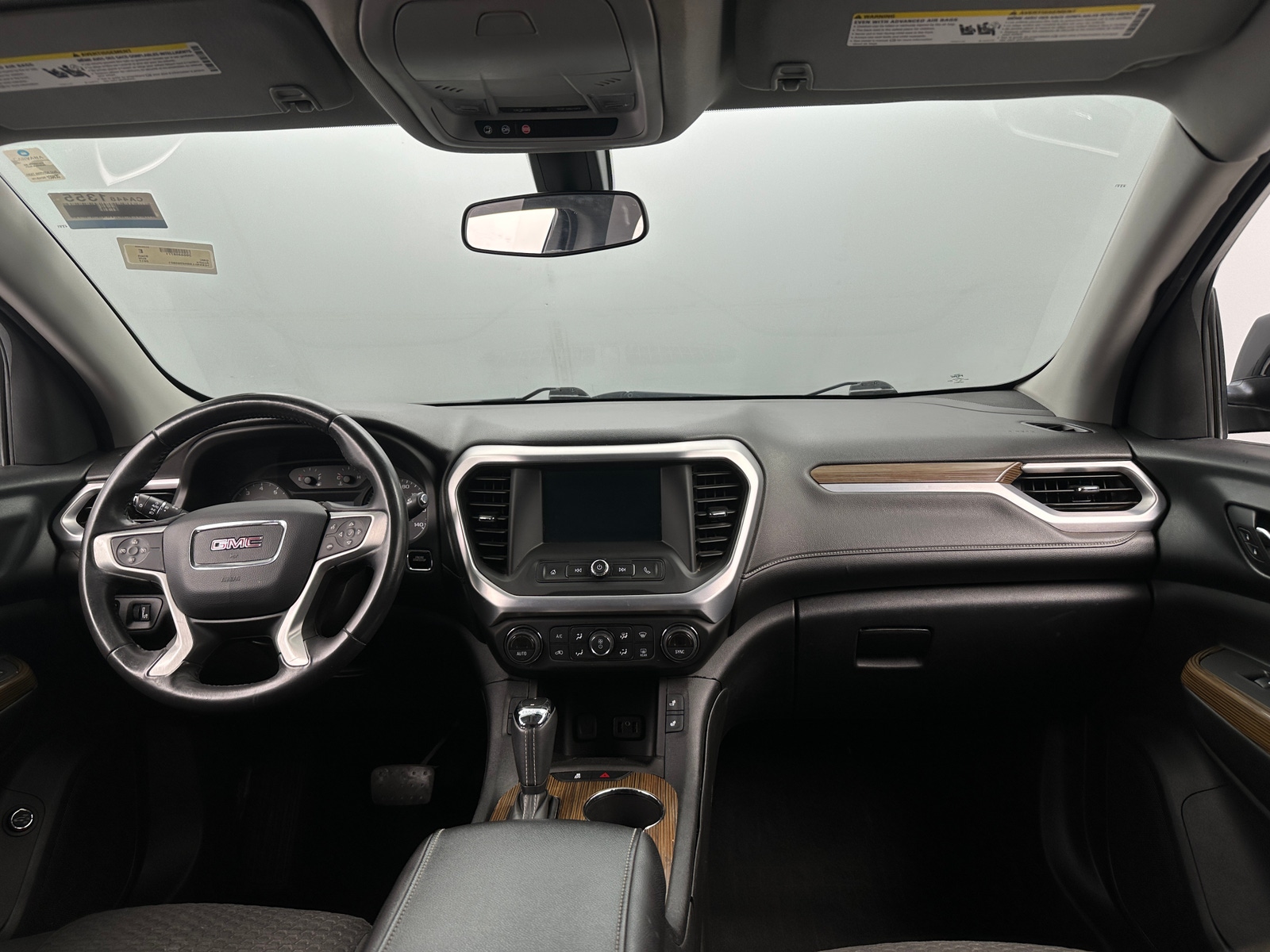 Thumbnail: 2017 GMC Acadia - 3