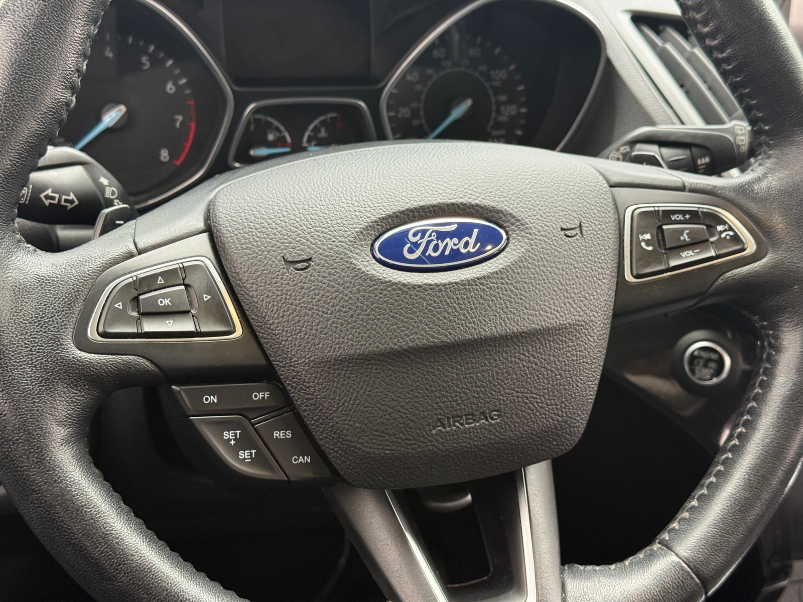 Thumbnail: 2017 Ford Escape - 4