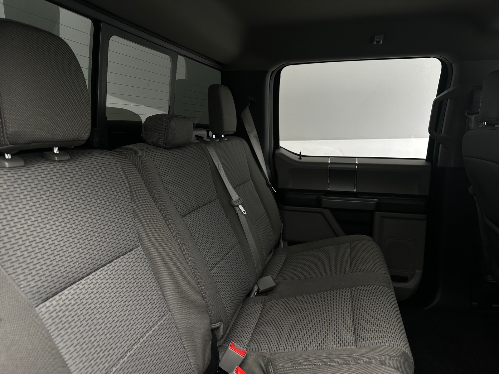 Thumbnail: 2020 Ford Econoline - 6