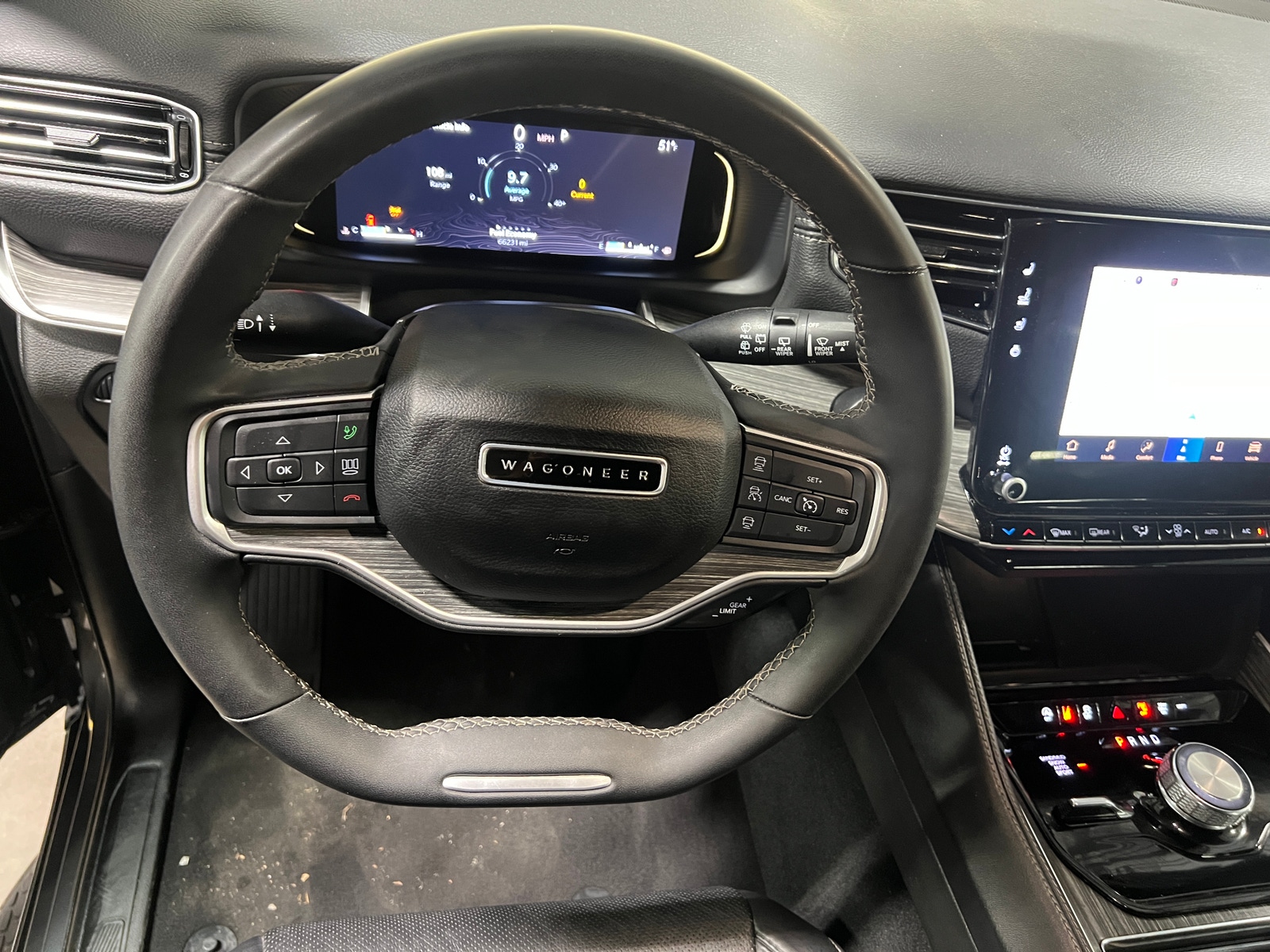 Thumbnail: 2024 Jeep Wagoneer - 4