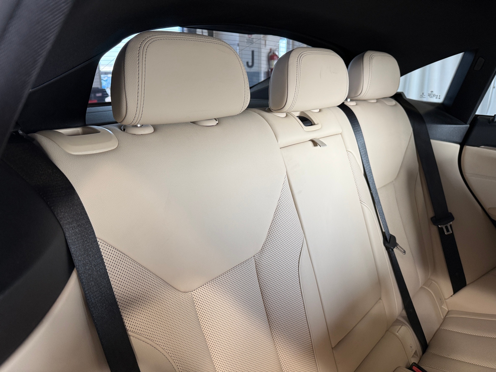 Thumbnail: 2023 BMW i4 - 5