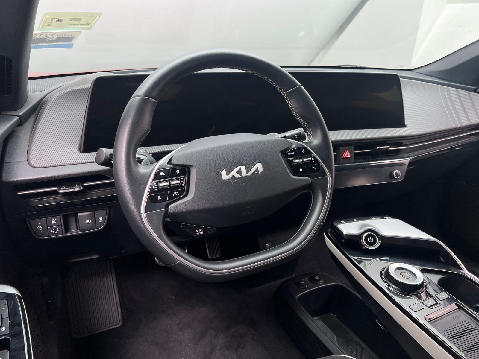 Thumbnail: 2024 Kia EV6 - 4