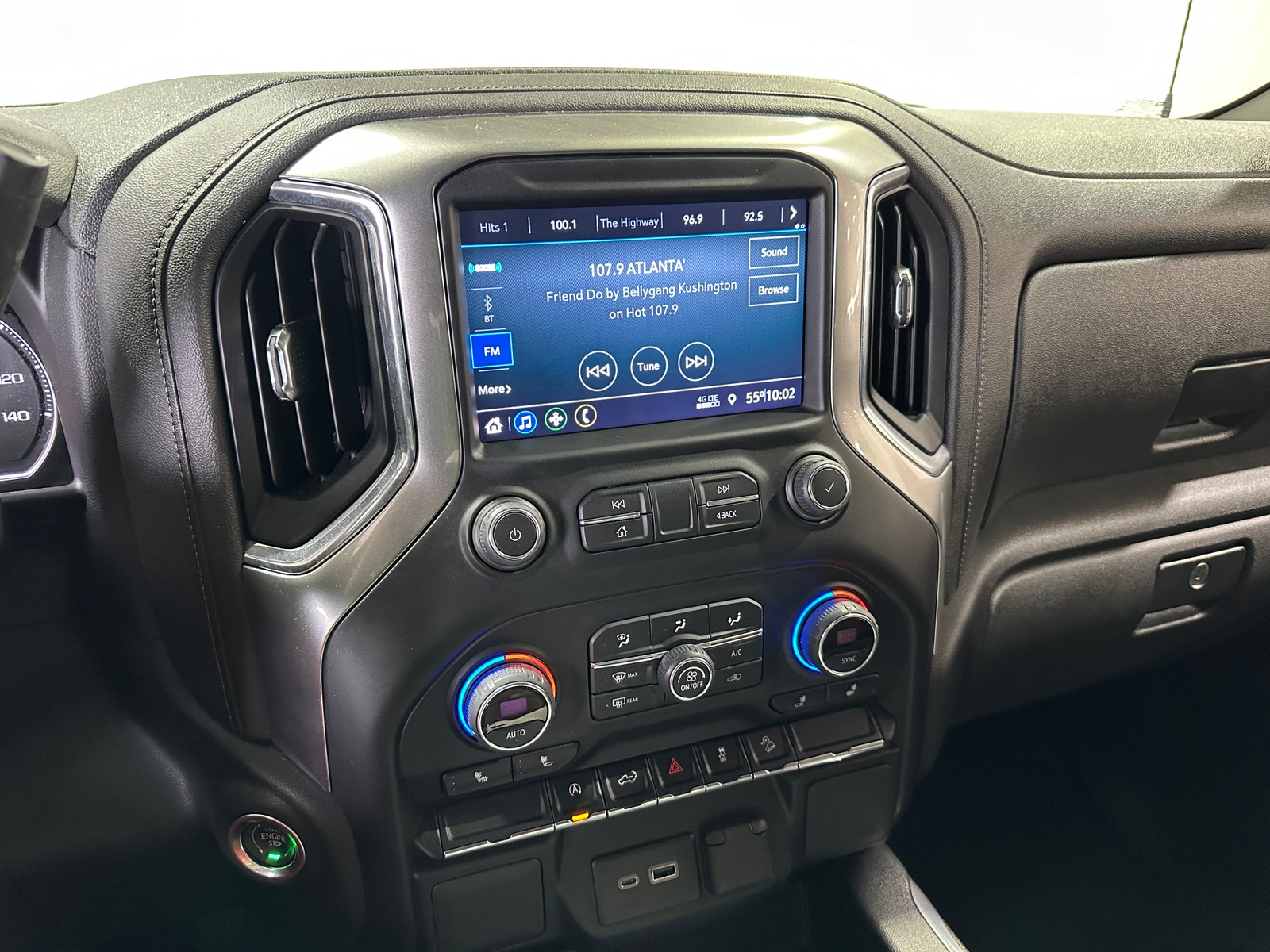 Thumbnail: 2021 Chevrolet Silverado 1500 - 4