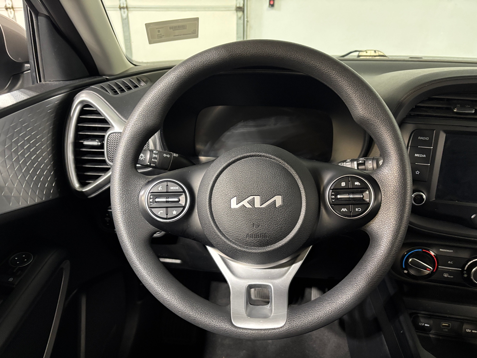 Thumbnail: 2023 Kia Soul - 5