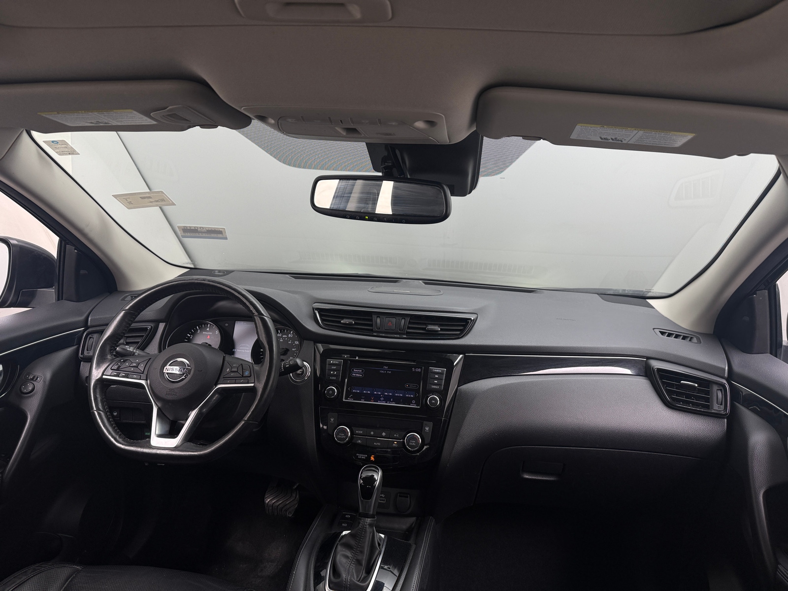 Thumbnail: 2019 Nissan Rogue Sport - 2