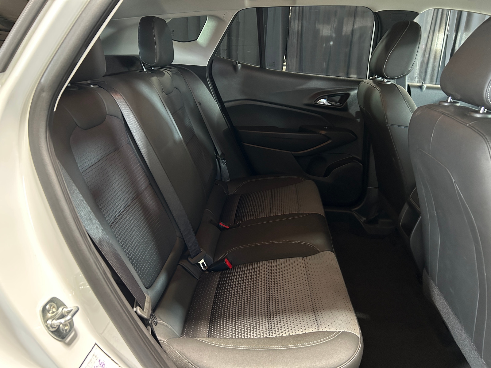 Thumbnail: 2025 Chevrolet Trax - 6