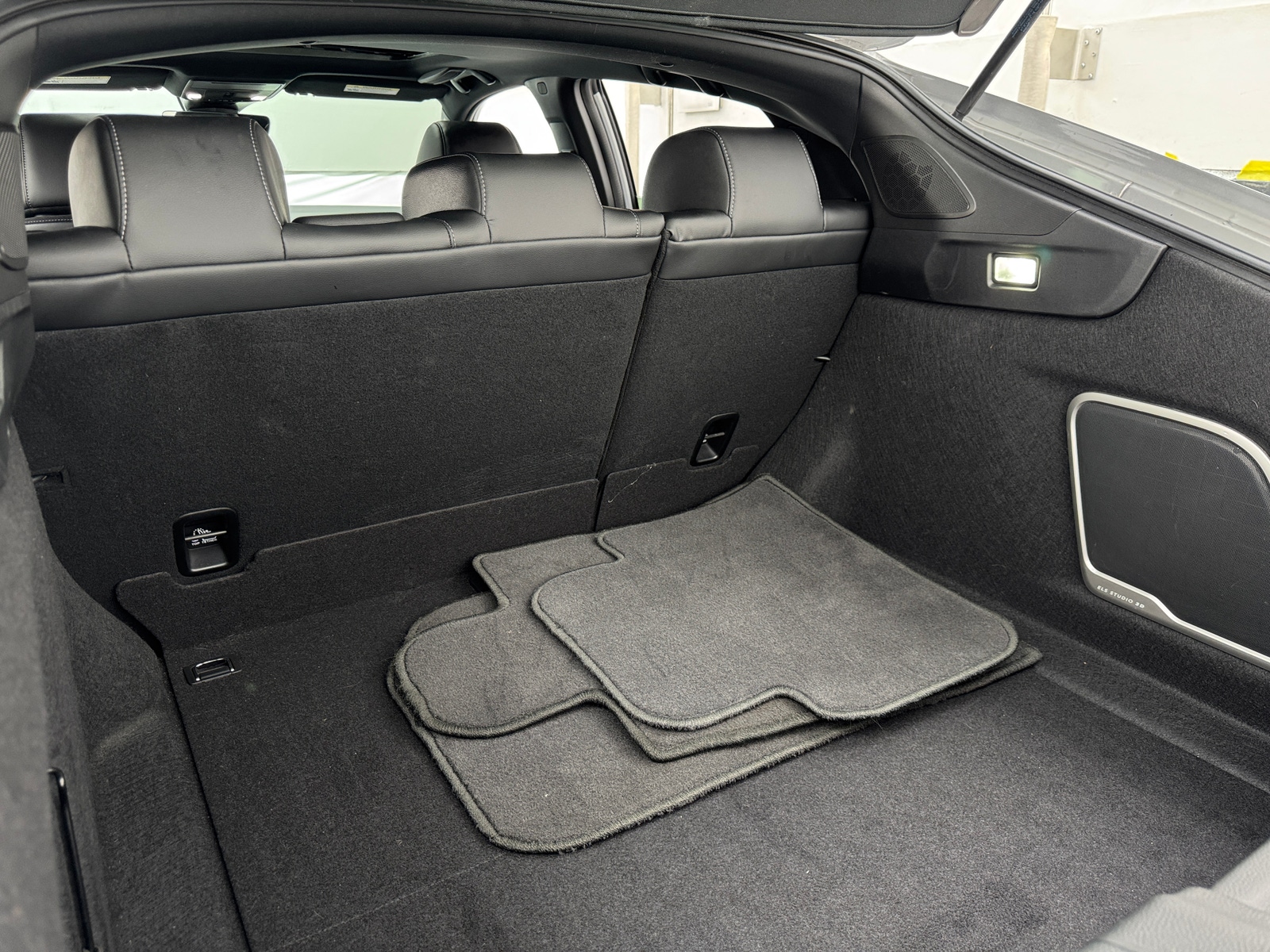 Thumbnail: 2023 Acura Integra - 6