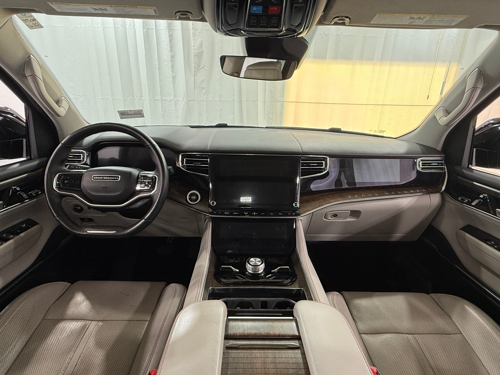 Thumbnail: 2022 Jeep Grand Wagoneer - 2