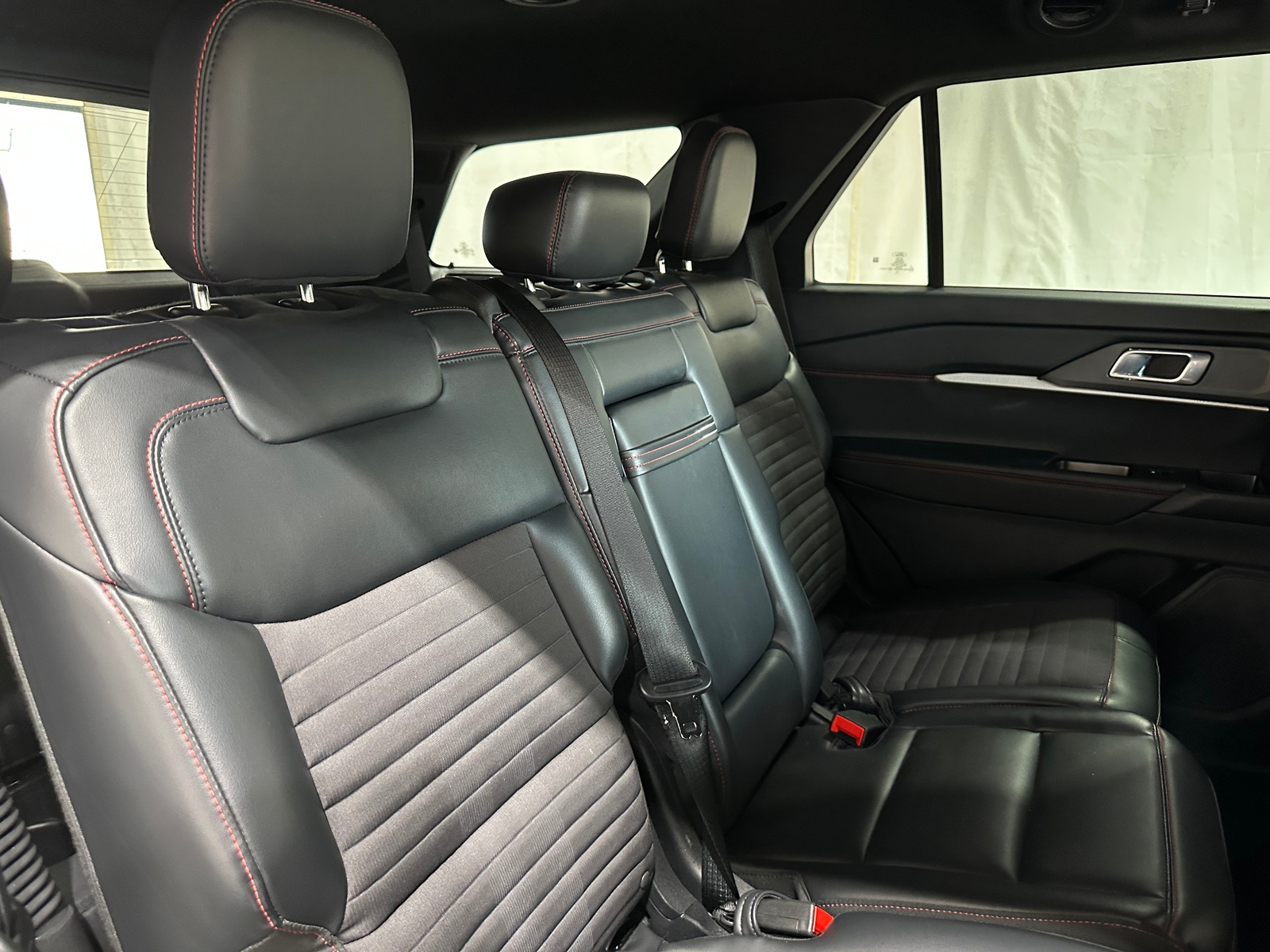 Thumbnail: 2025 Ford Explorer - 5