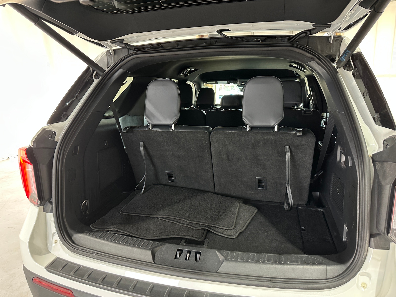 Thumbnail: 2025 Ford Explorer - 6