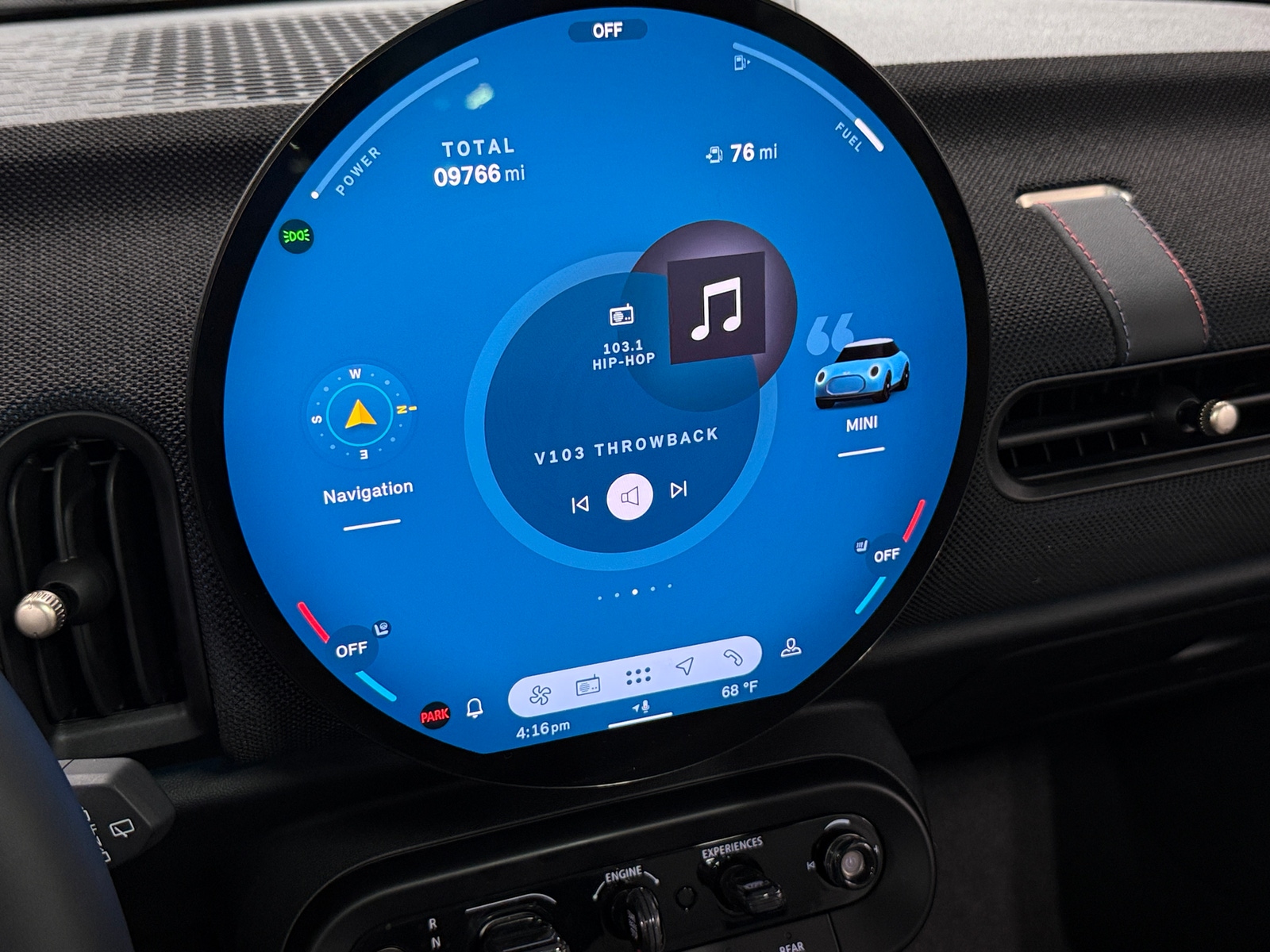 Thumbnail: 2025 MINI Cooper Hardtop - 3