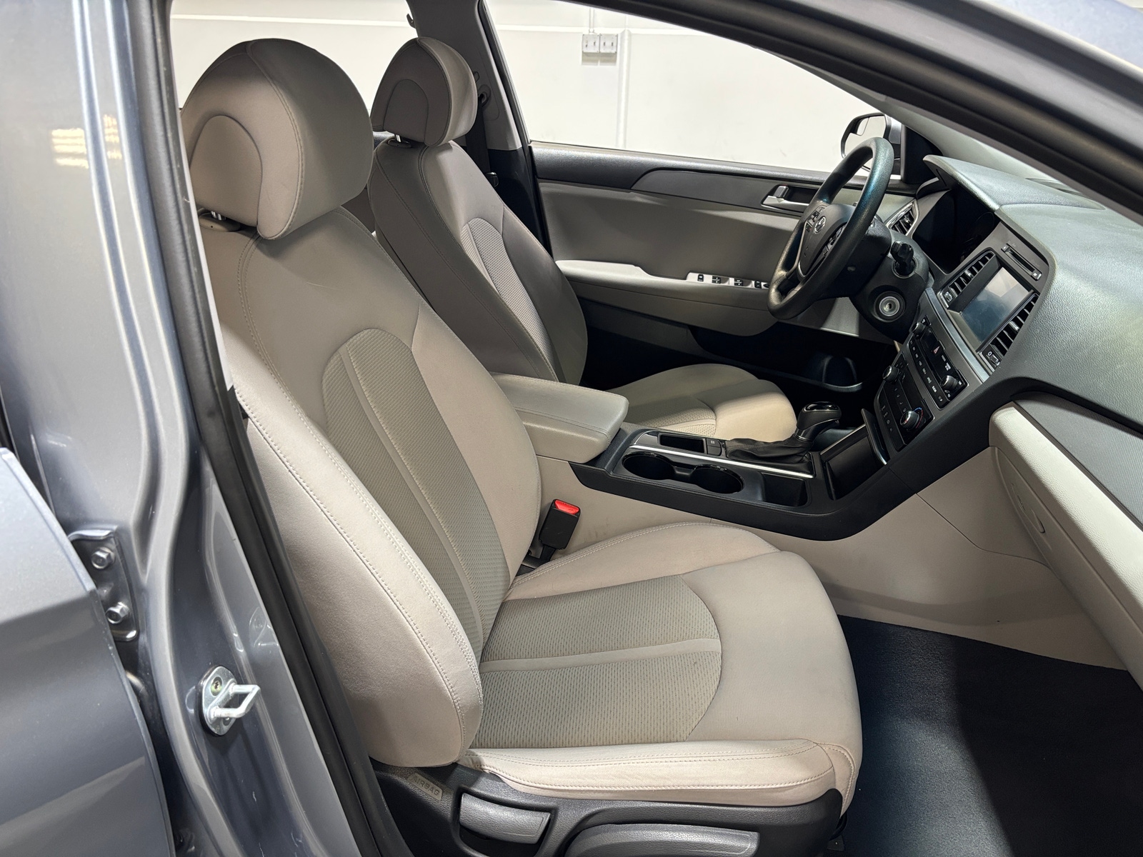 Thumbnail: 2016 Hyundai Sonata - 2