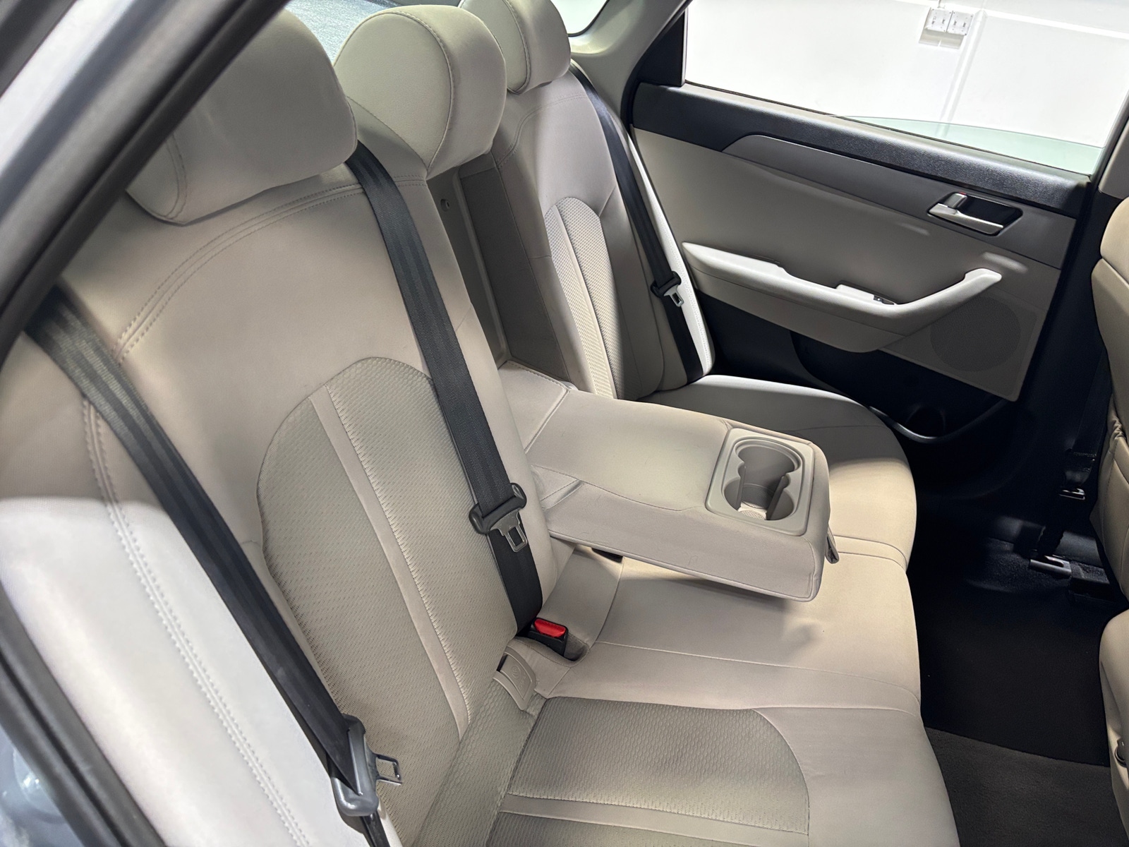 Thumbnail: 2016 Hyundai Sonata - 6