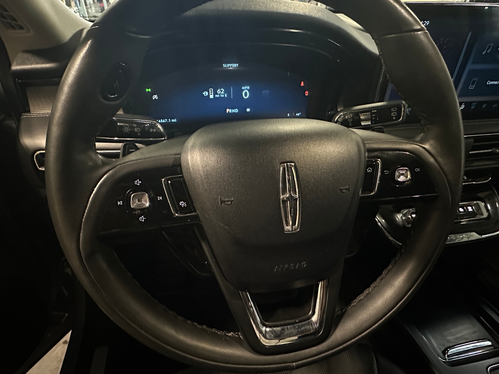 Thumbnail: 2024 Lincoln Corsair - 4