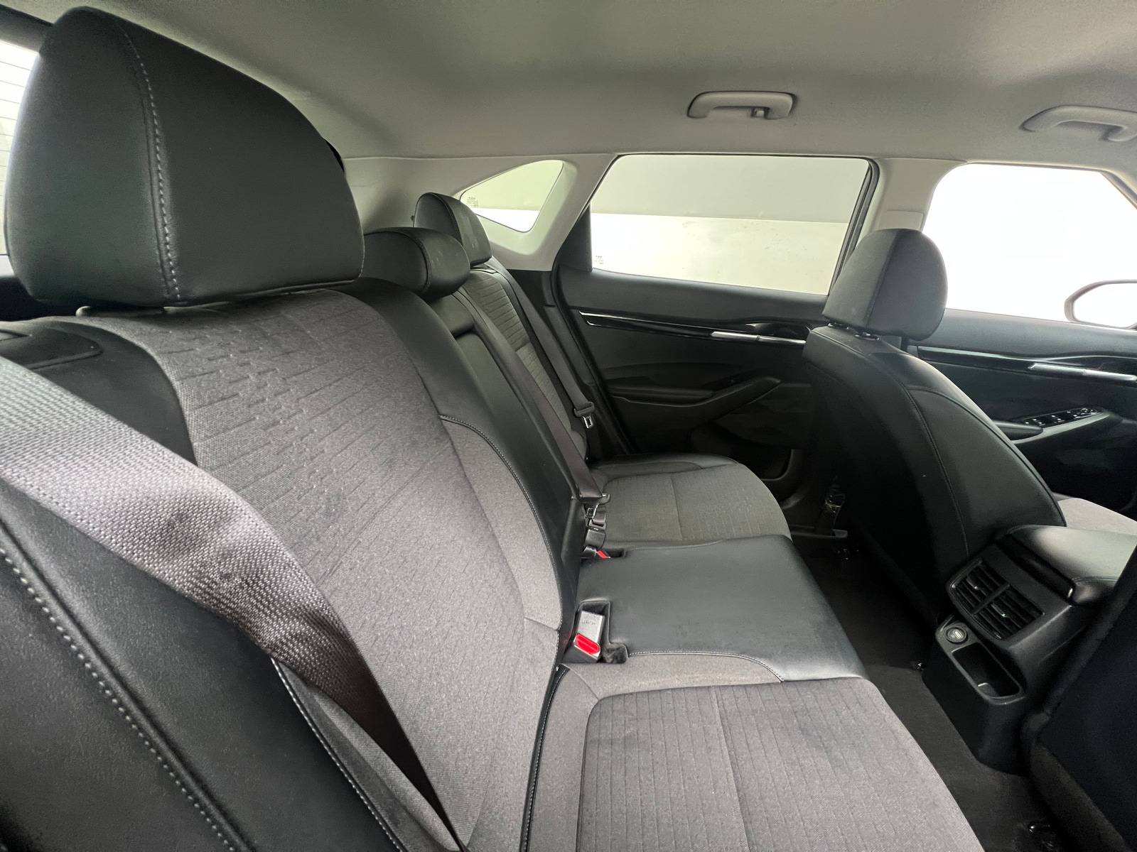 Thumbnail: 2023 Kia Seltos - 6