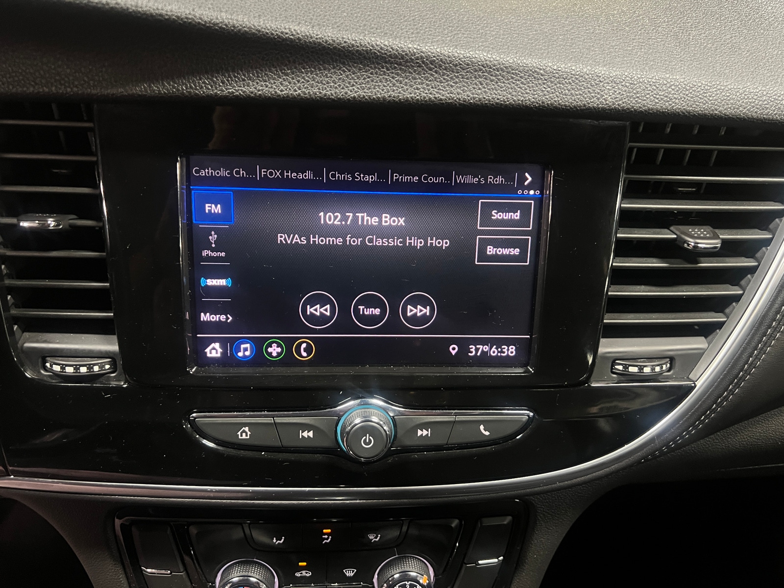 Thumbnail: 2021 Buick Encore - 4