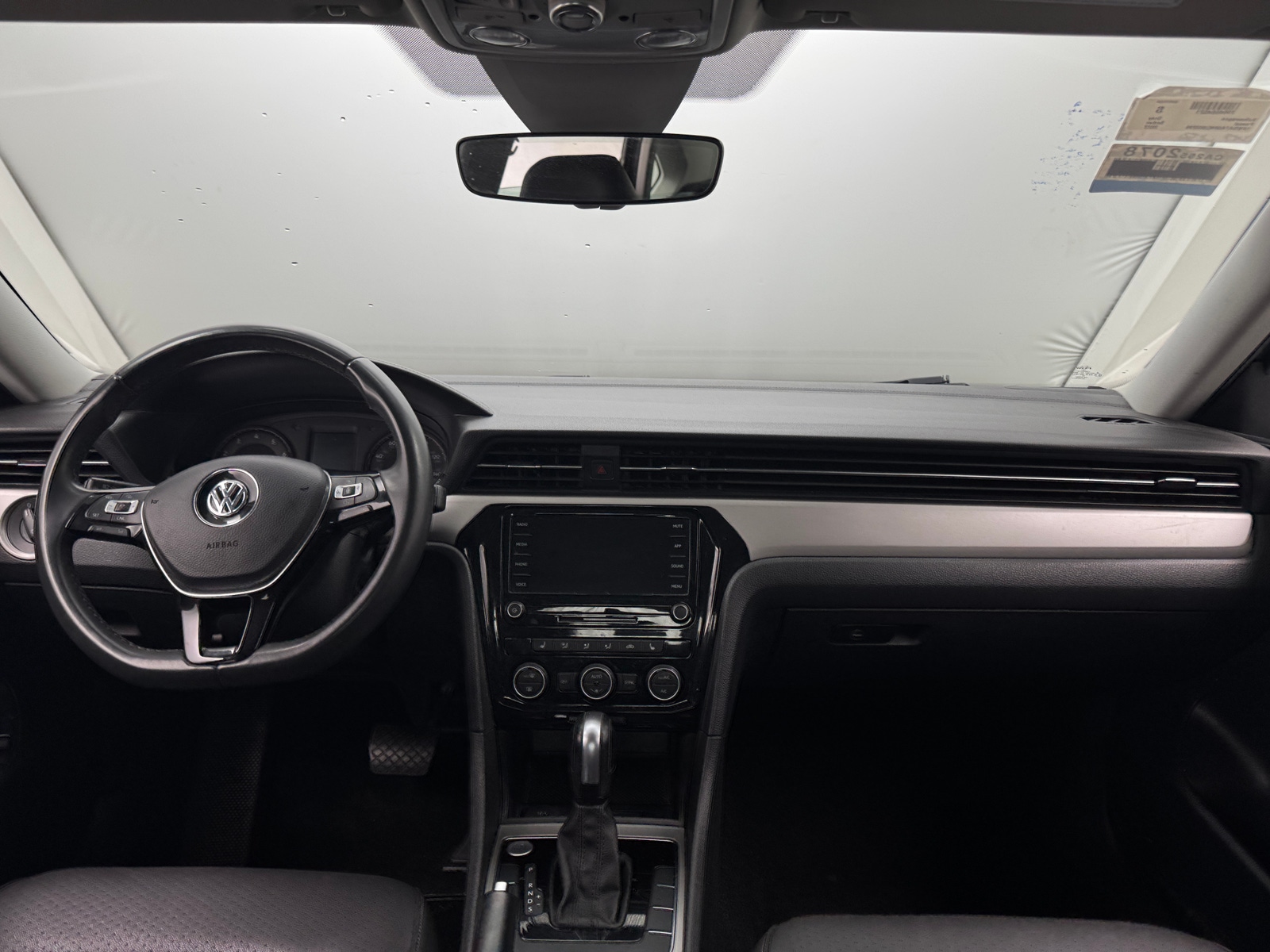 Thumbnail: 2022 Volkswagen Passat - 2