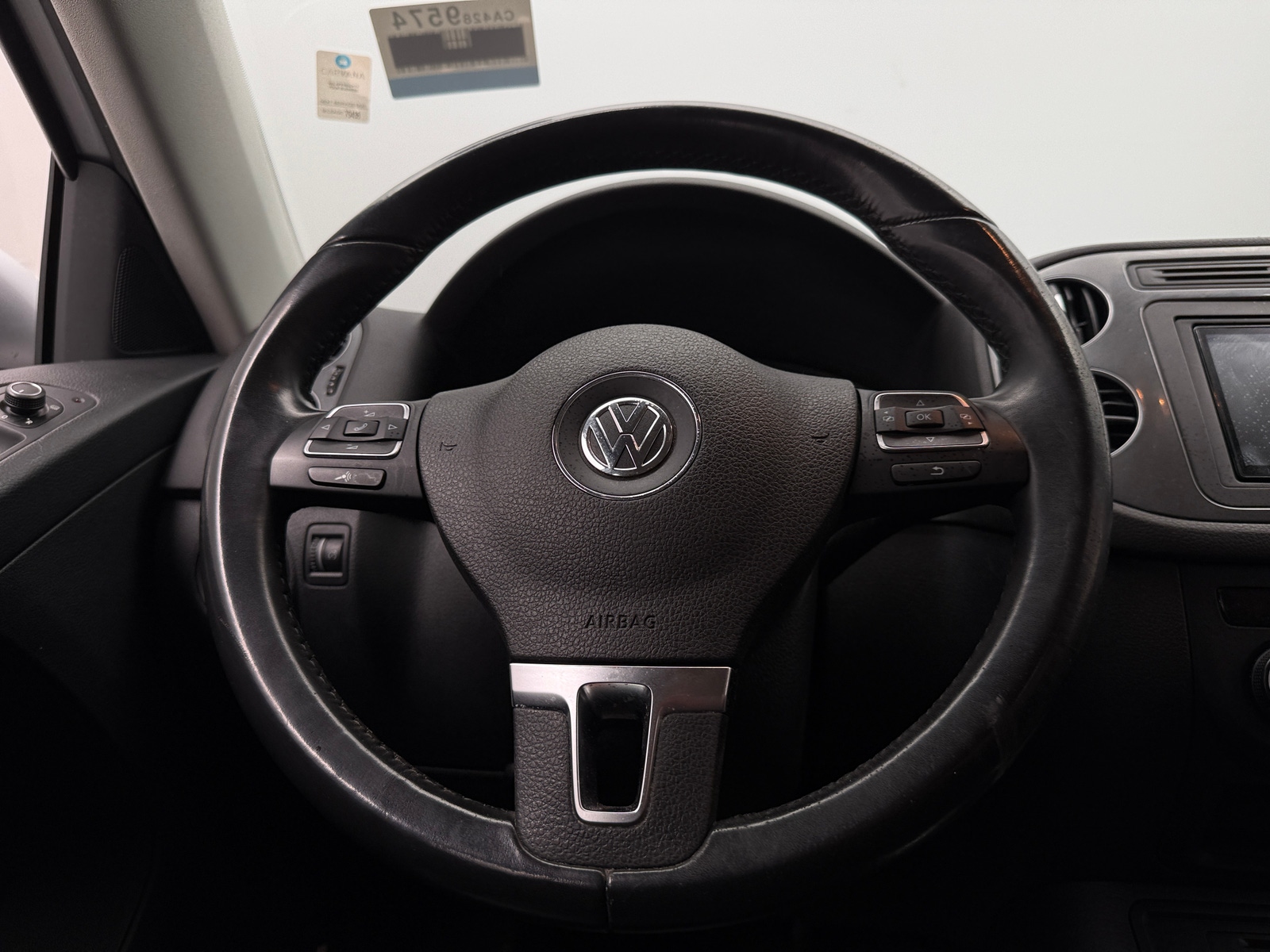 Thumbnail: 2017 Volkswagen Tiguan - 5