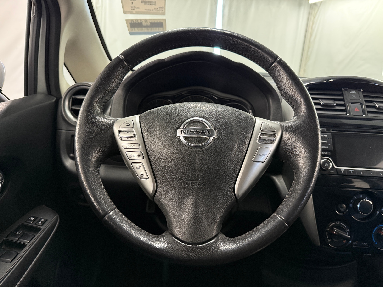 Thumbnail: 2016 Nissan Versa Note - 5