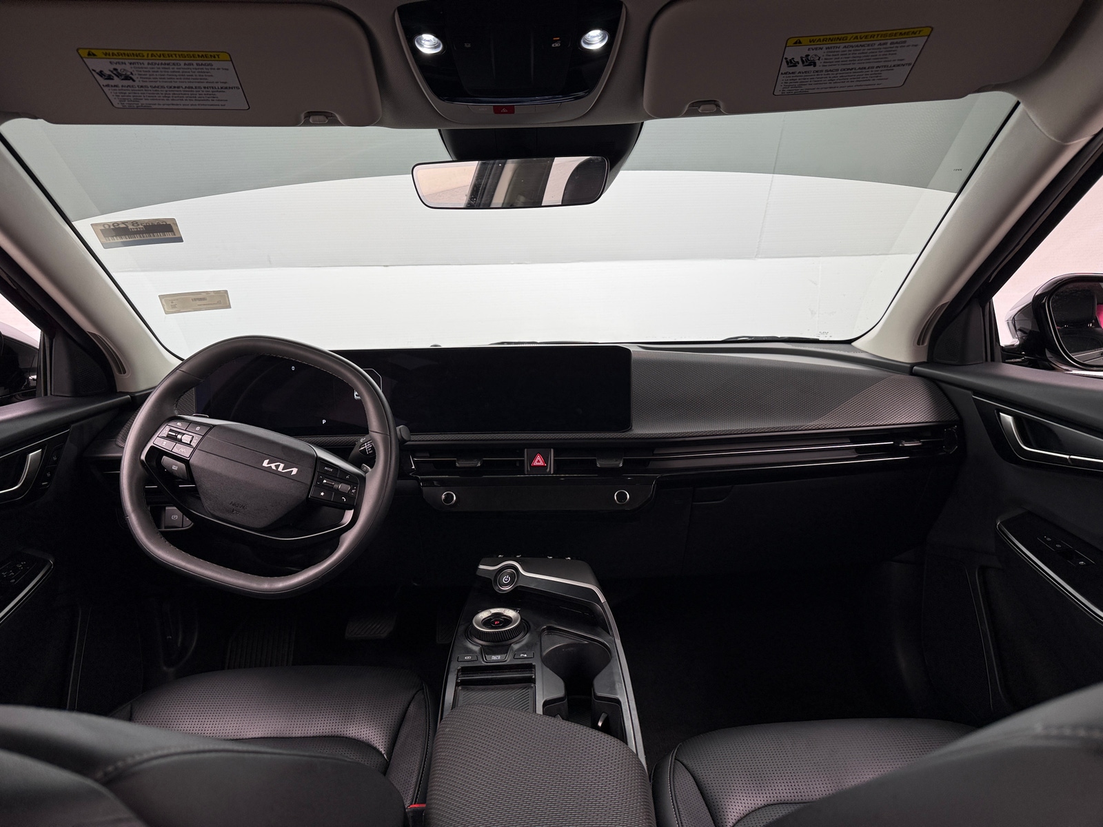 Thumbnail: 2025 Kia EV6 - 2