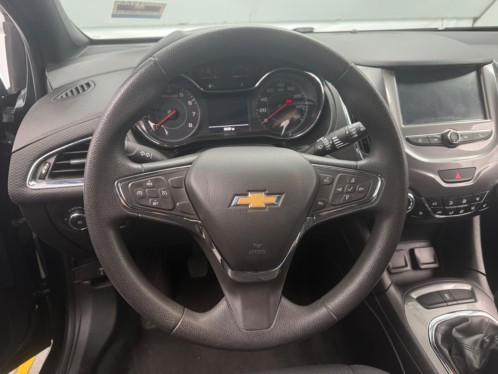 Thumbnail: 2017 Chevrolet Cruze - 5