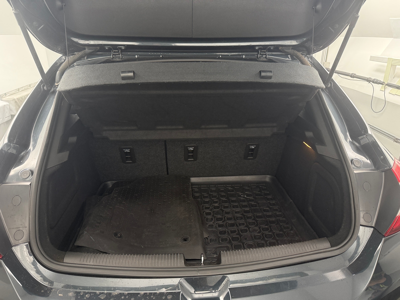 Thumbnail: 2017 Chevrolet Cruze - 7