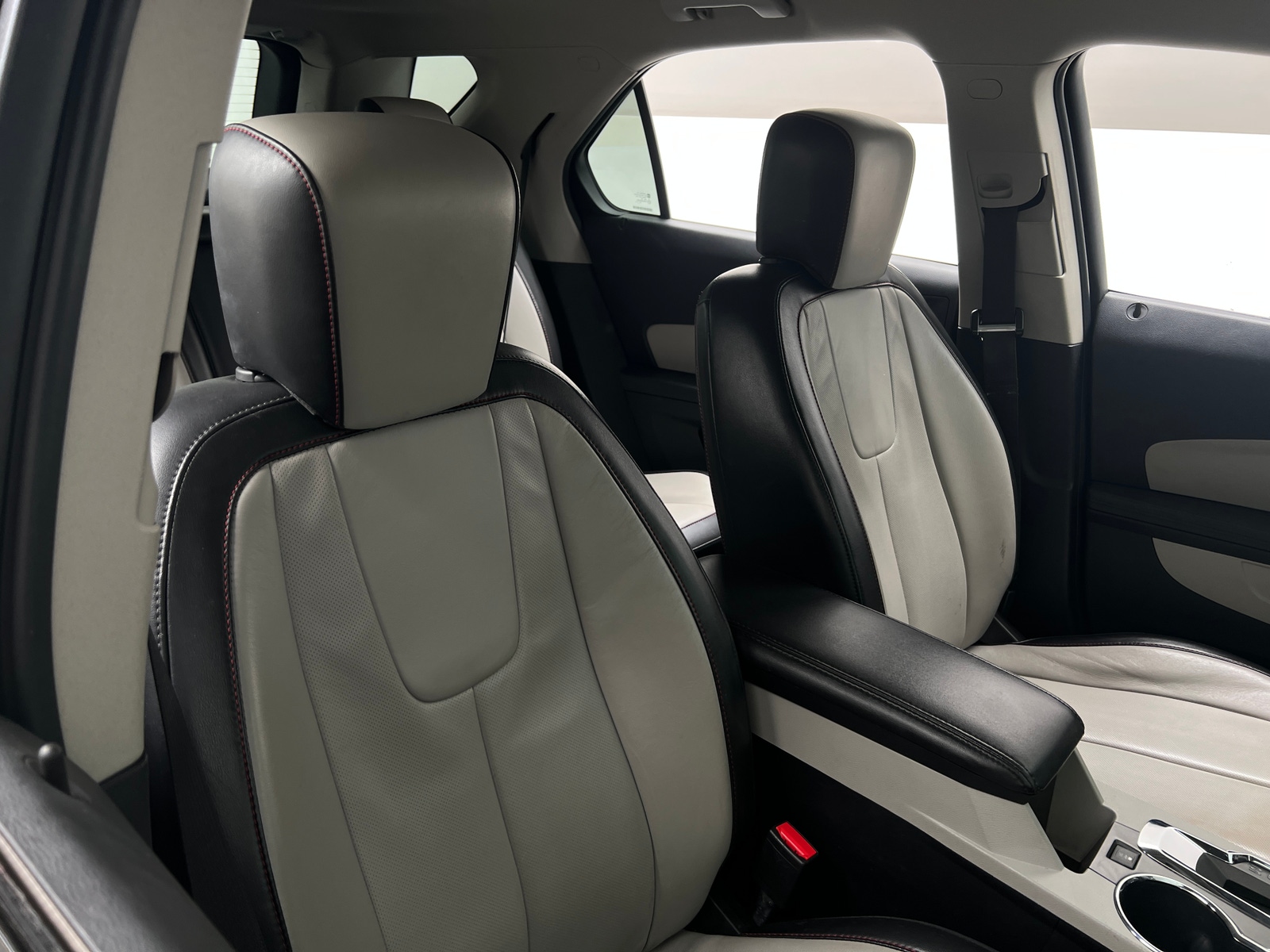 Thumbnail: 2017 Chevrolet Equinox - 2