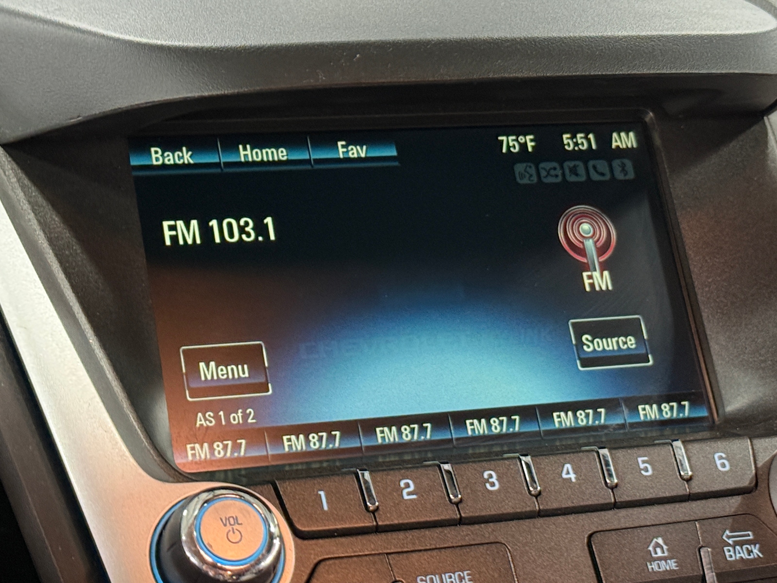 Thumbnail: 2017 Chevrolet Equinox - 4