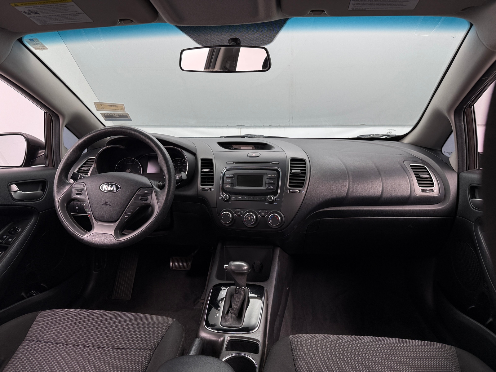 Thumbnail: 2017 Kia Forte - 3