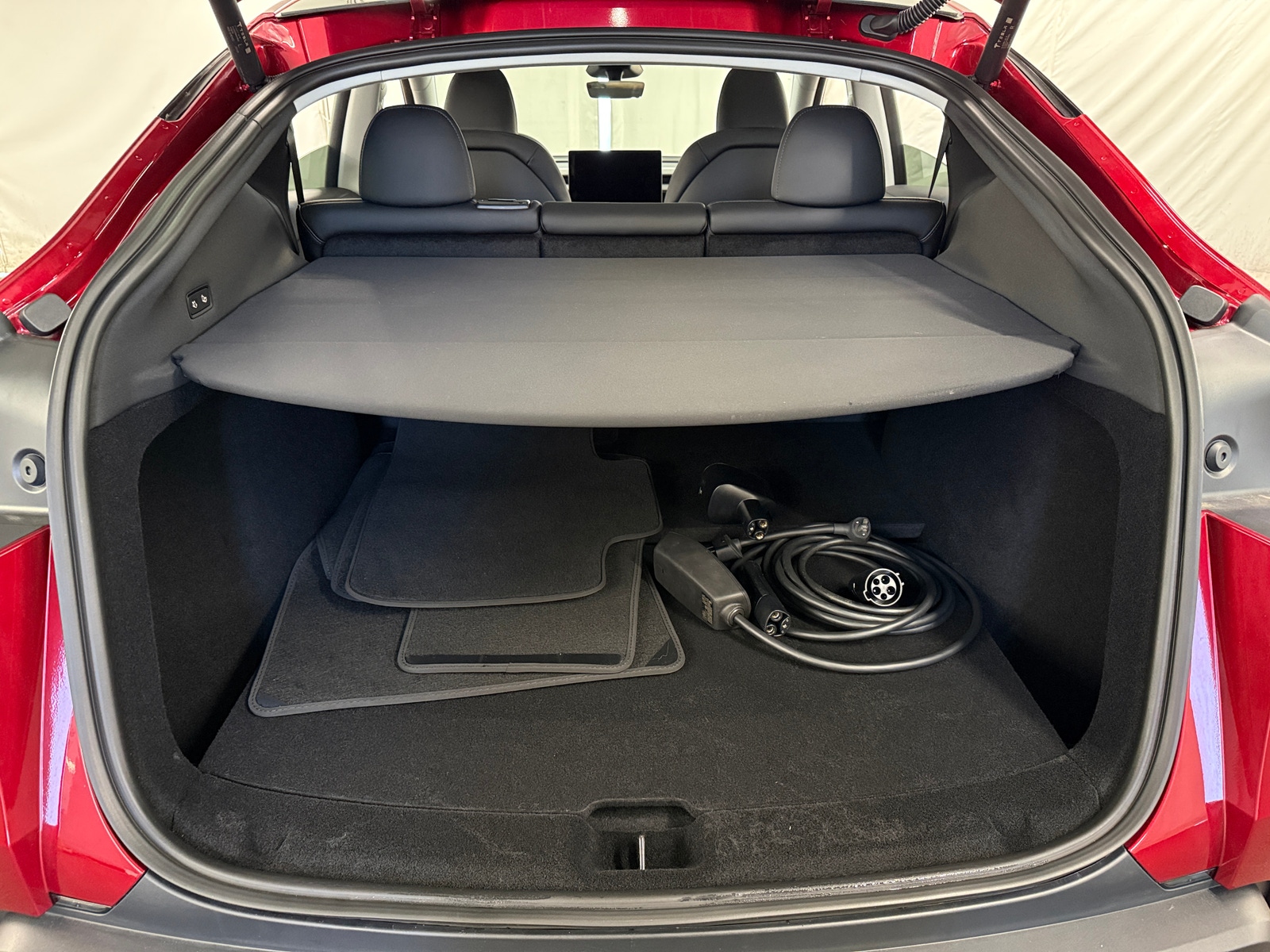 Thumbnail: 2026 Tesla Model Y - 6