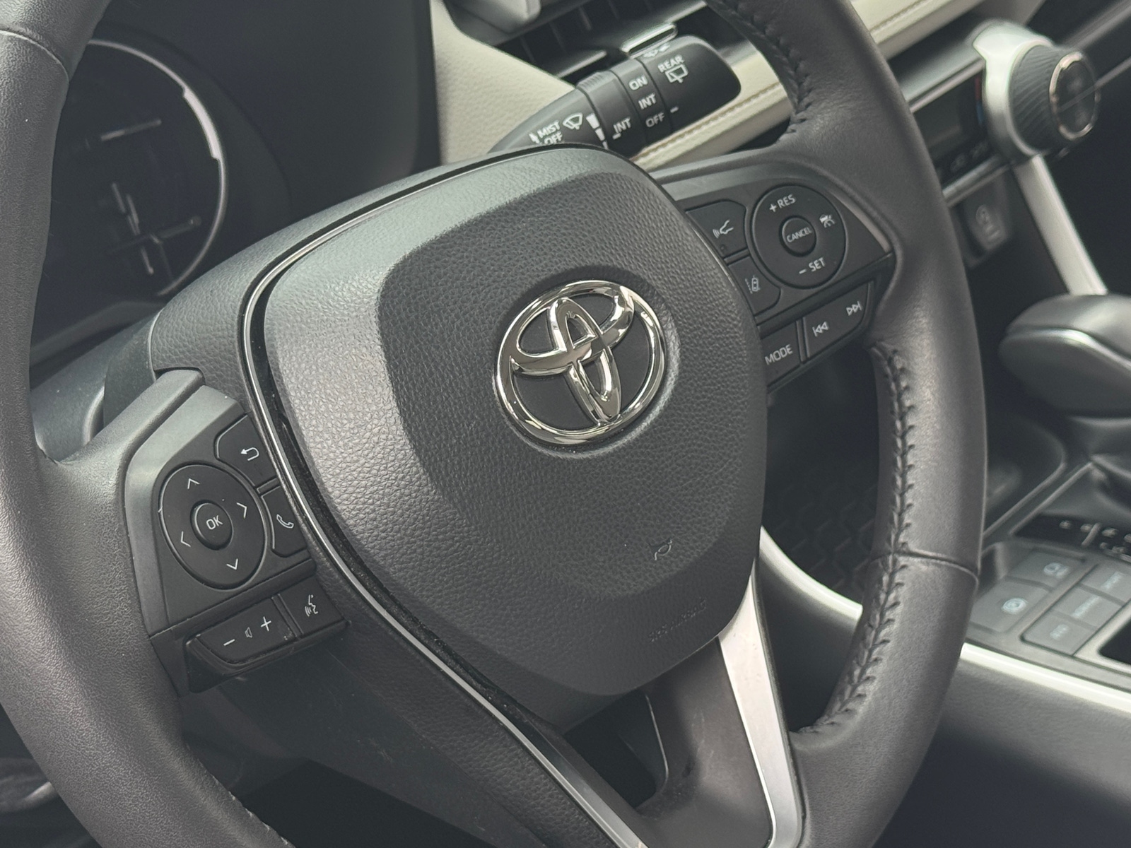 Thumbnail: 2023 Toyota RAV4 - 5