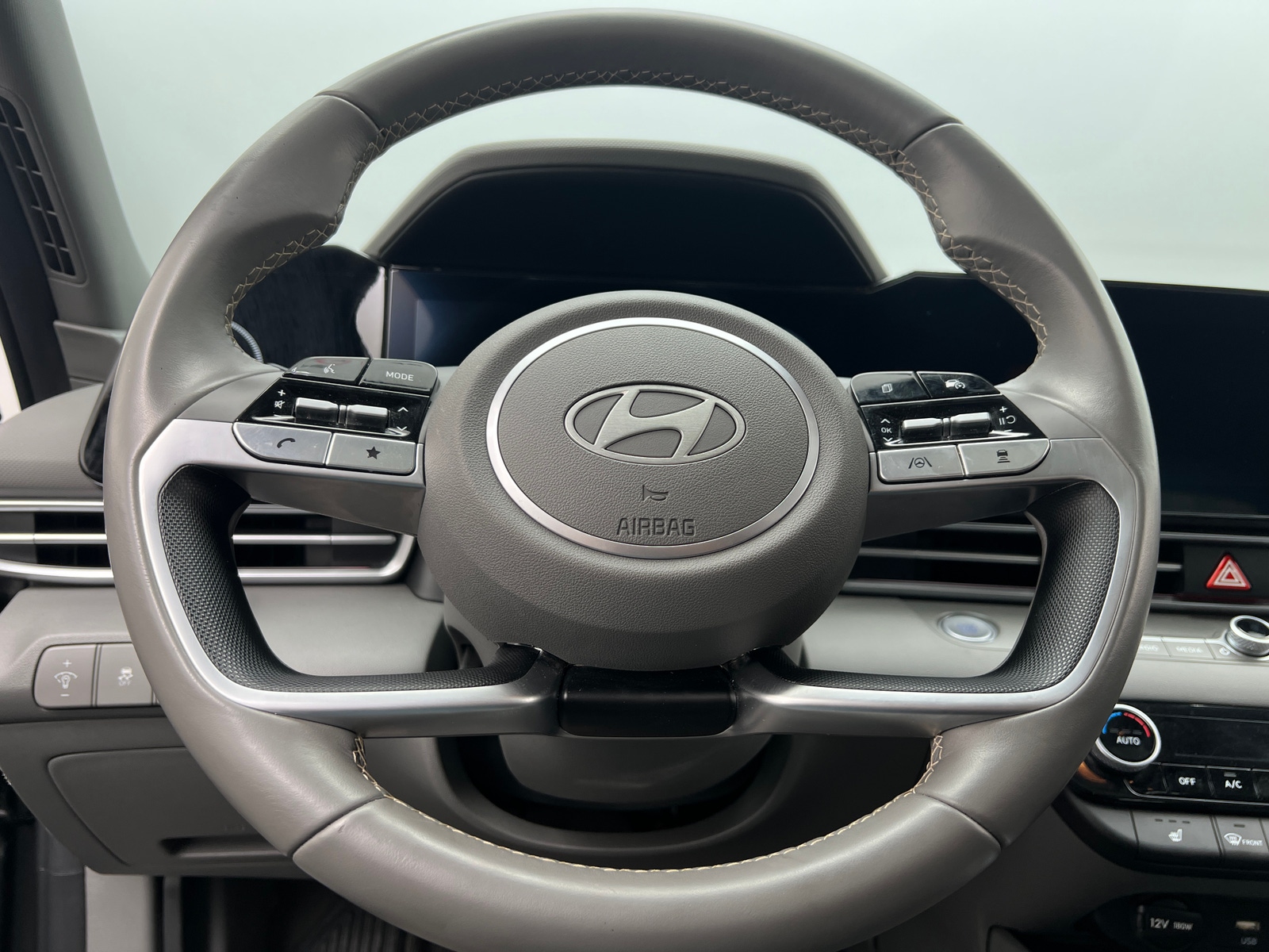 Thumbnail: 2025 Hyundai Elantra - 5