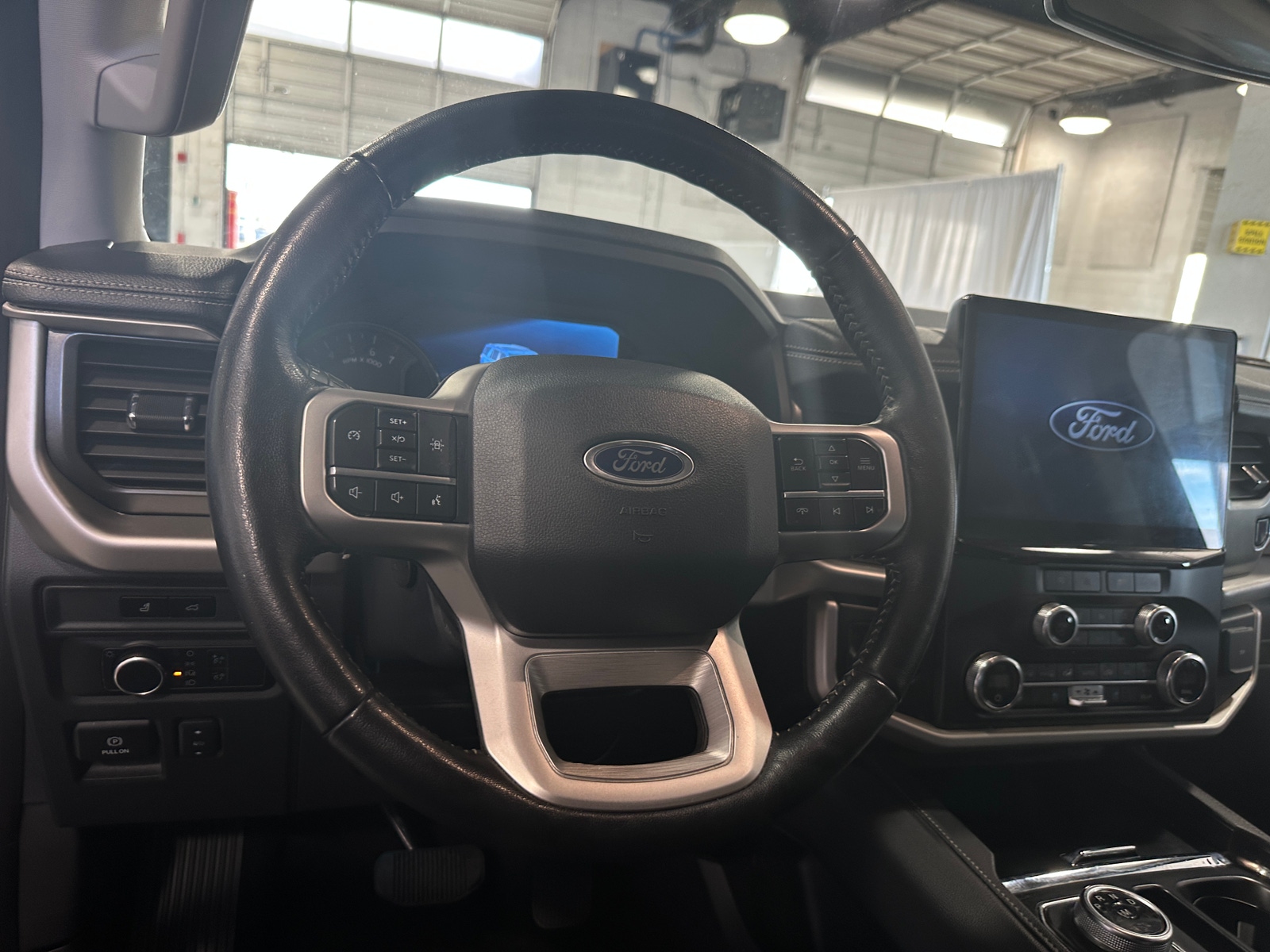 Thumbnail: 2024 Ford Expedition MAX - 4