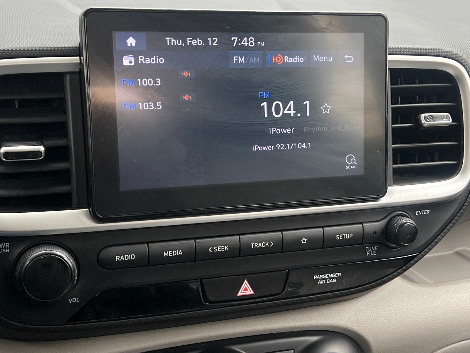 Thumbnail: 2022 Hyundai Venue - 4