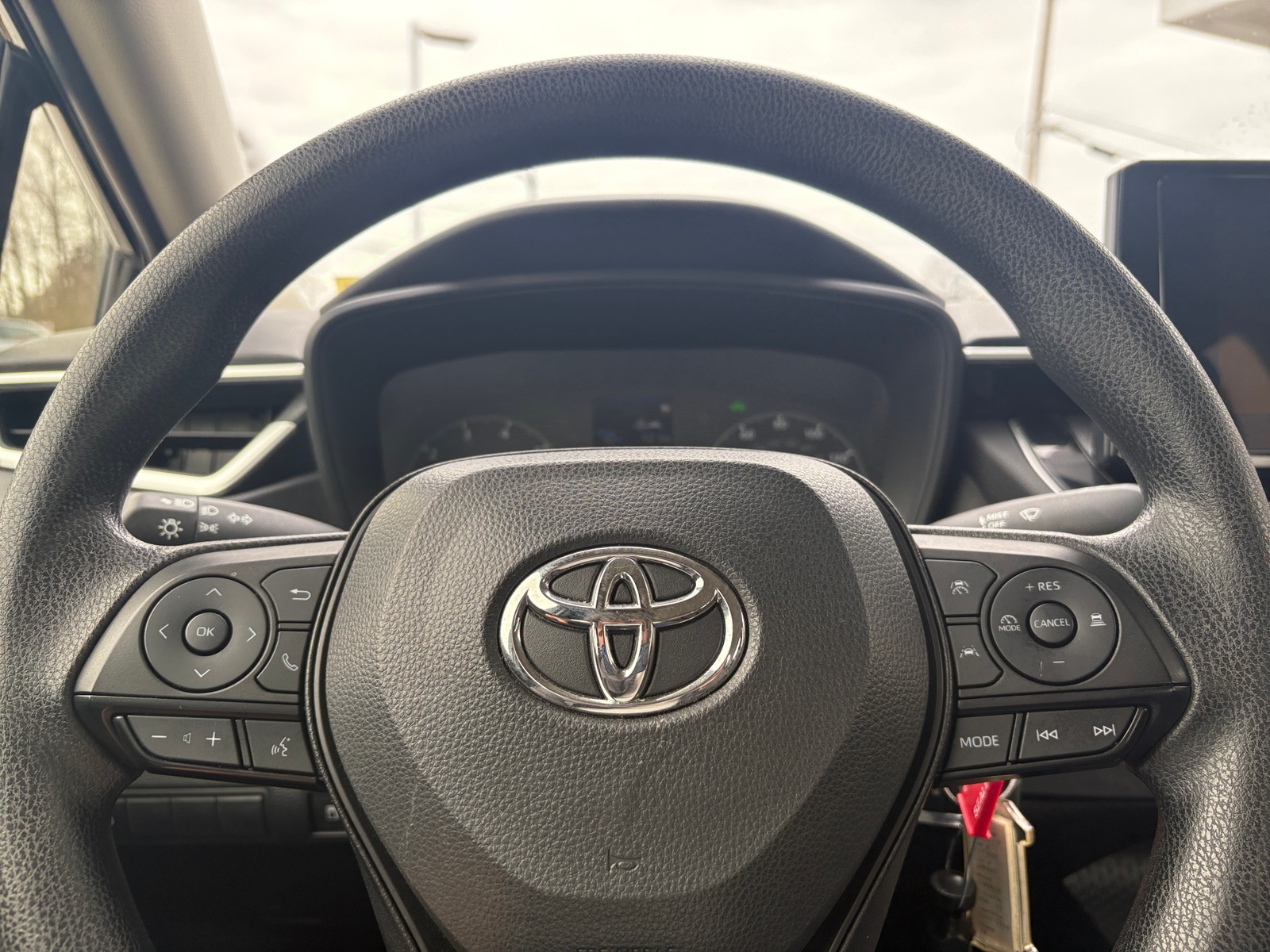 Thumbnail: 2025 Toyota Corolla - 4