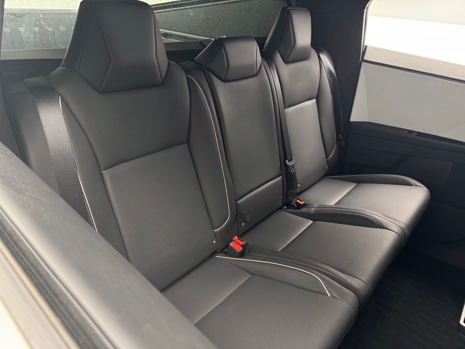 Thumbnail: 2024 Tesla Cybertruck - 4