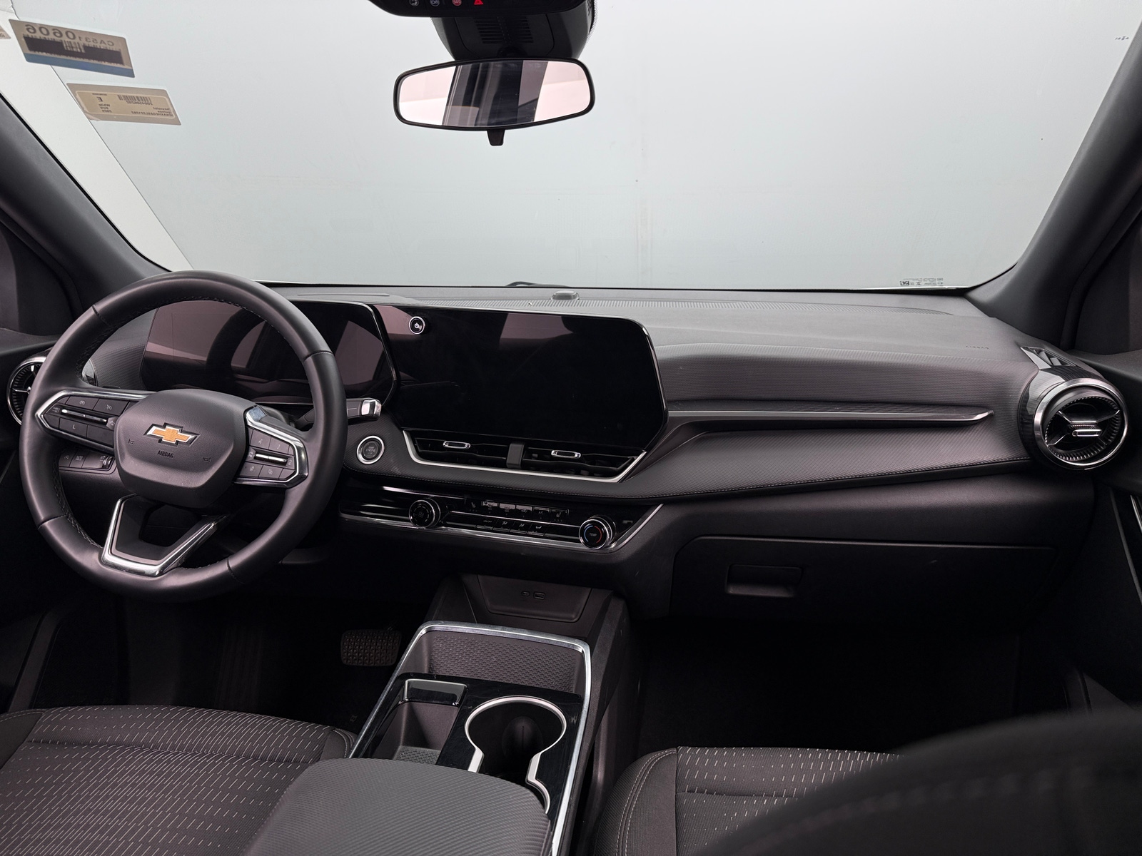 Thumbnail: 2025 Chevrolet Equinox - 3