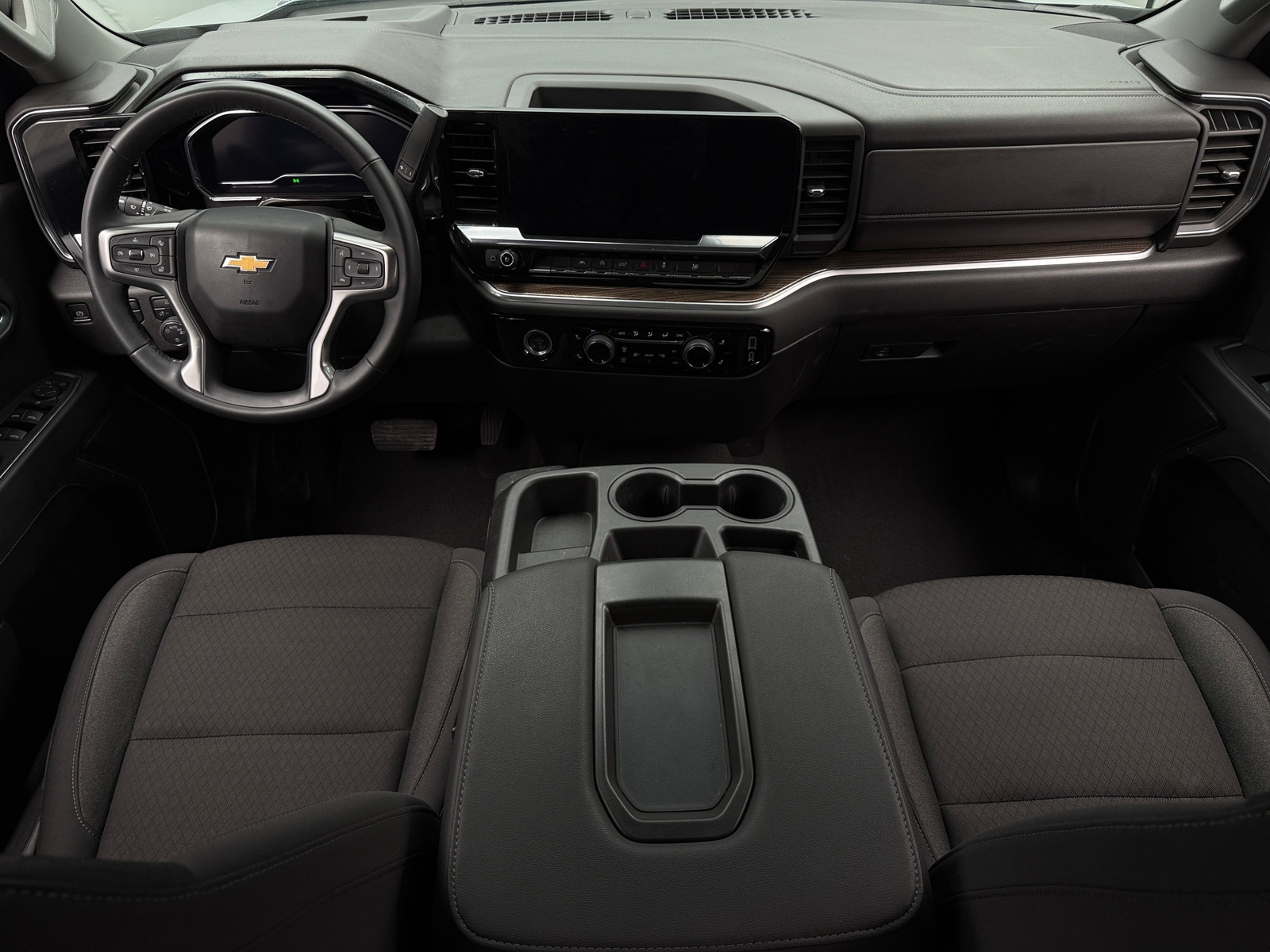 Thumbnail: 2024 Chevrolet Silverado 1500 - 3