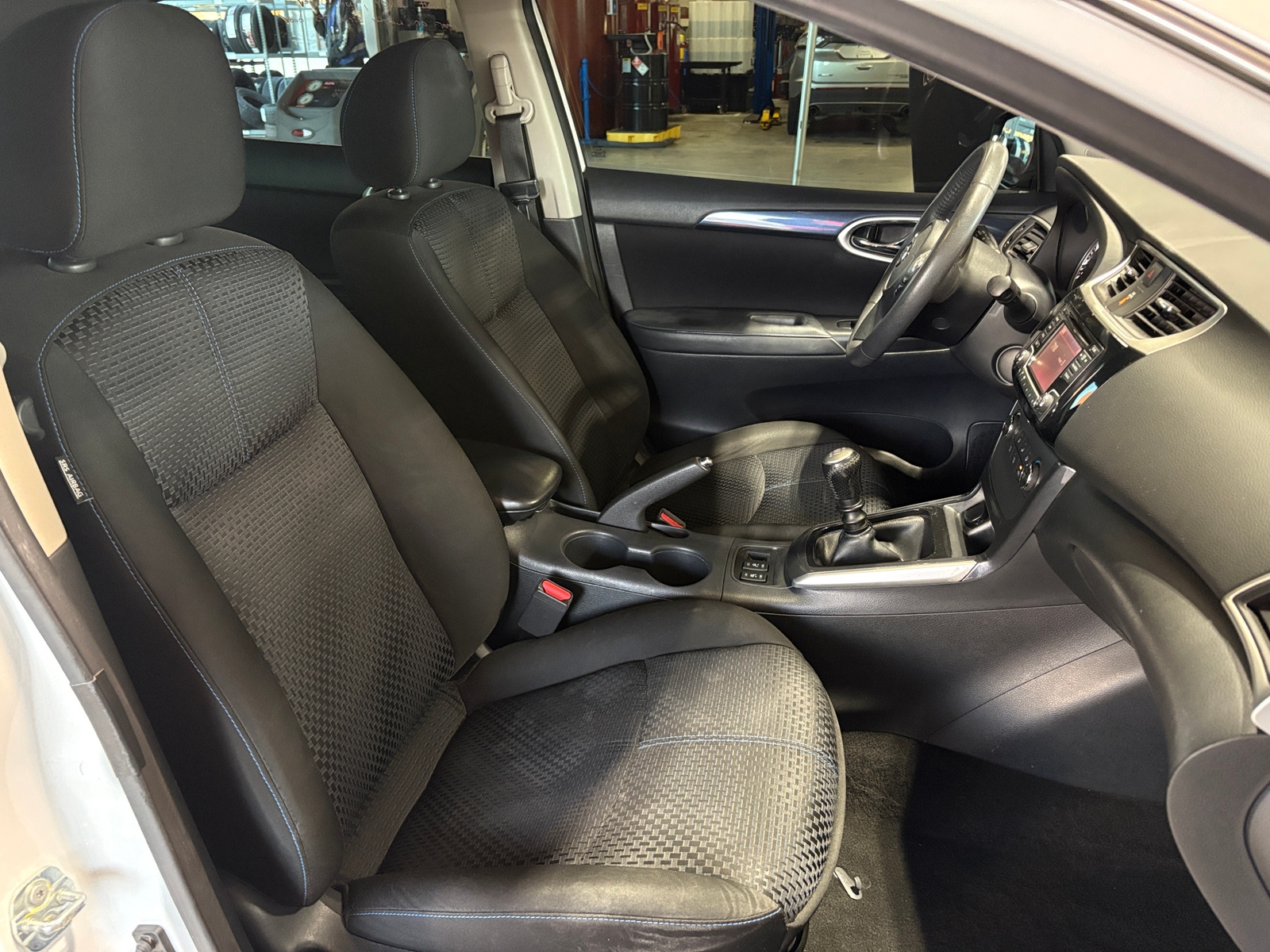 Thumbnail: 2017 Nissan Sentra - 2