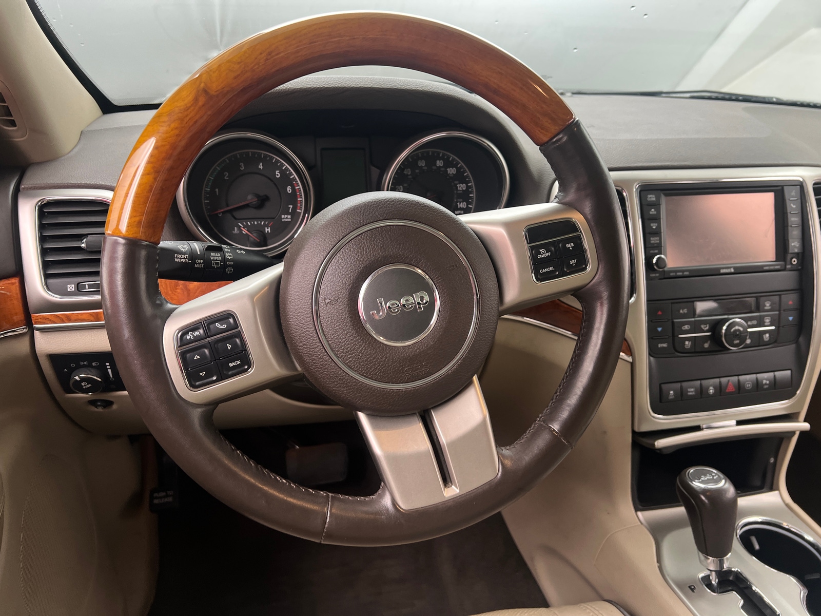 Thumbnail: 2011 Jeep Grand Cherokee - 4