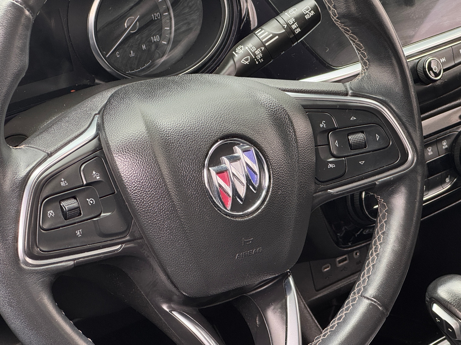 Thumbnail: 2022 Buick Encore GX - 5