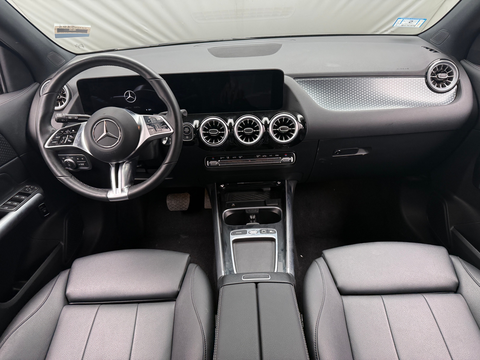 Thumbnail: 2025 Mercedes-Benz GLA - 2