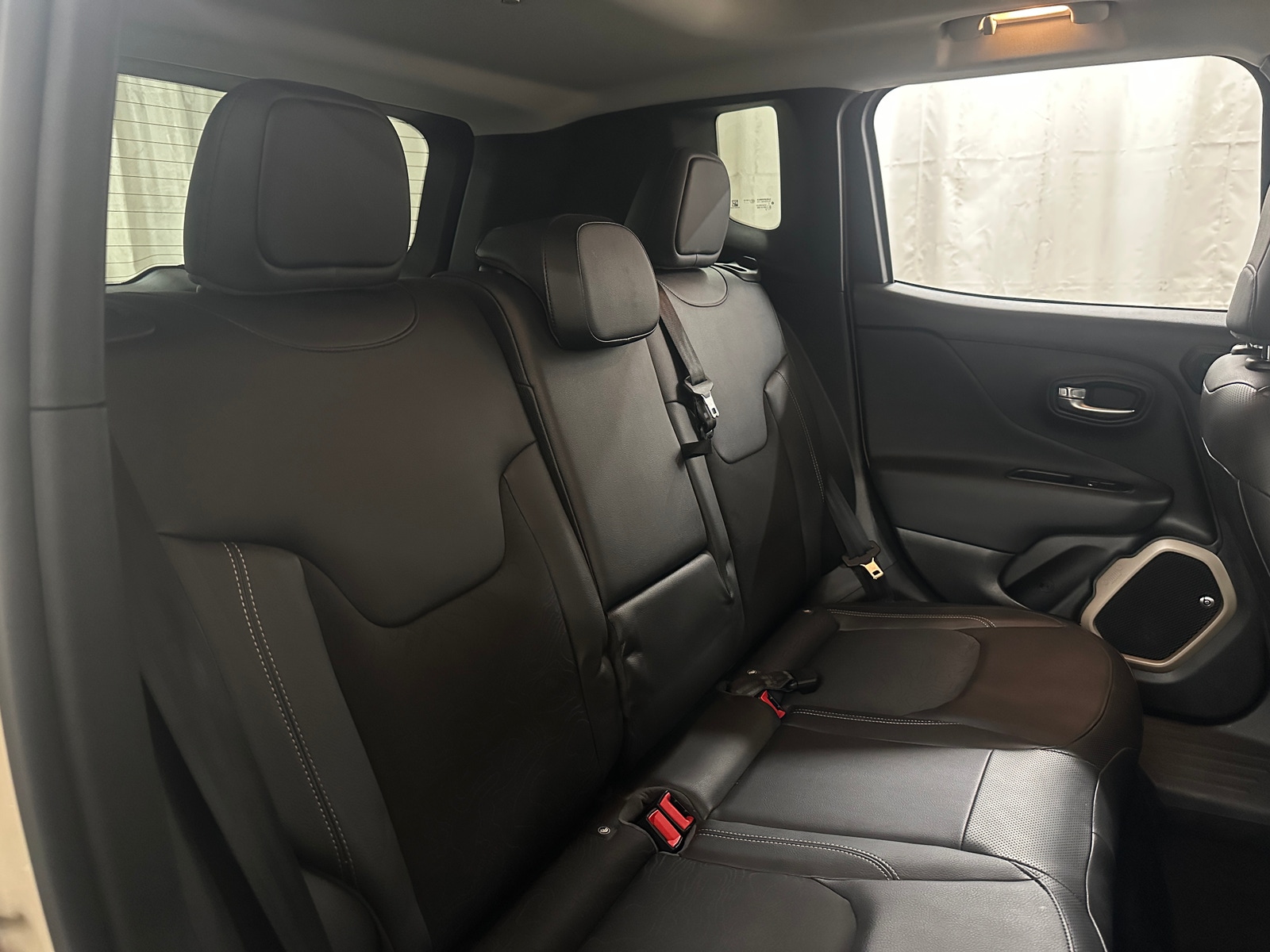 Thumbnail: 2017 Jeep Renegade - 6