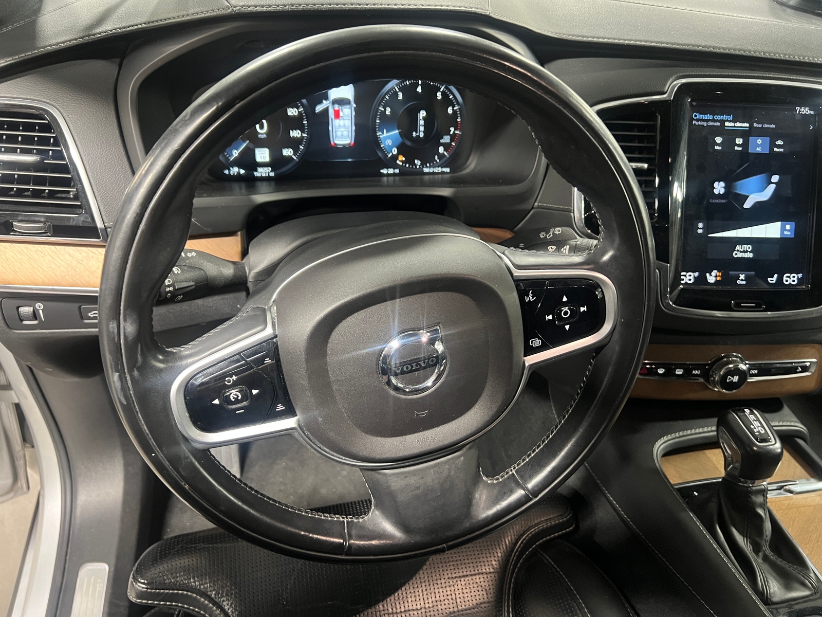 Thumbnail: 2018 Volvo XC90 - 4